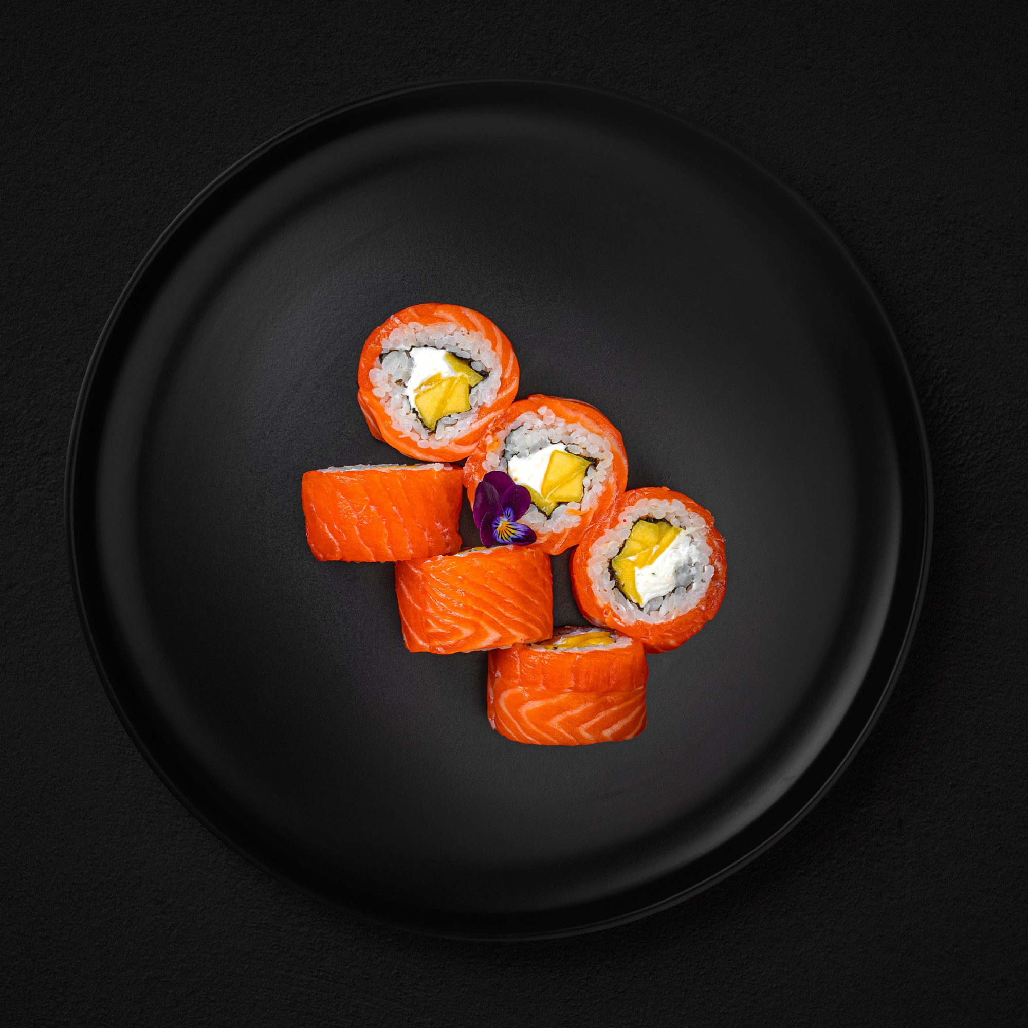 Фотограф и графический дизайнер Владимир Пуставетов