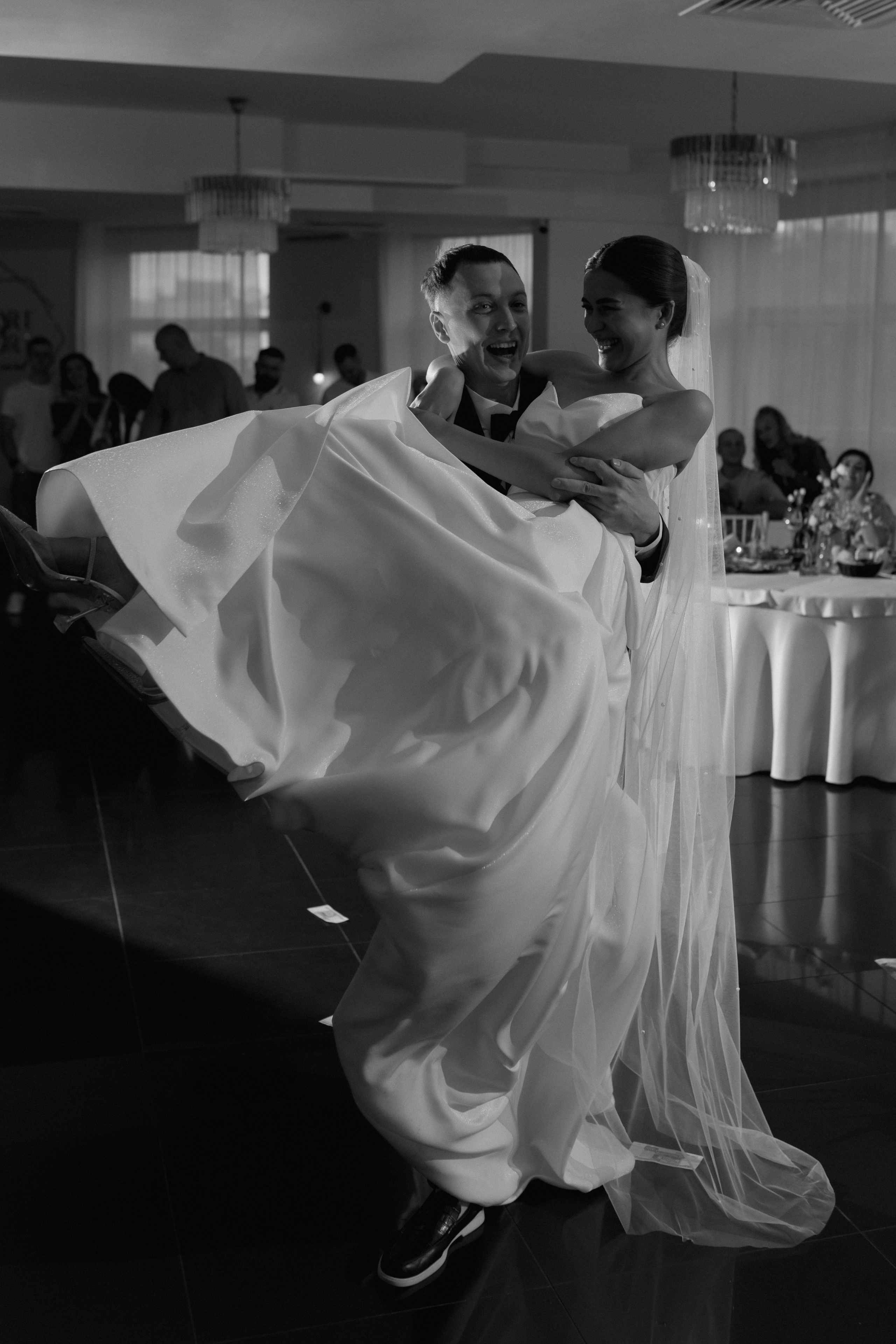 Костя и Айгиза — MORE AMORE. Свадебный фотограф Екатеринбург/Челябинск — Любовь Волохова