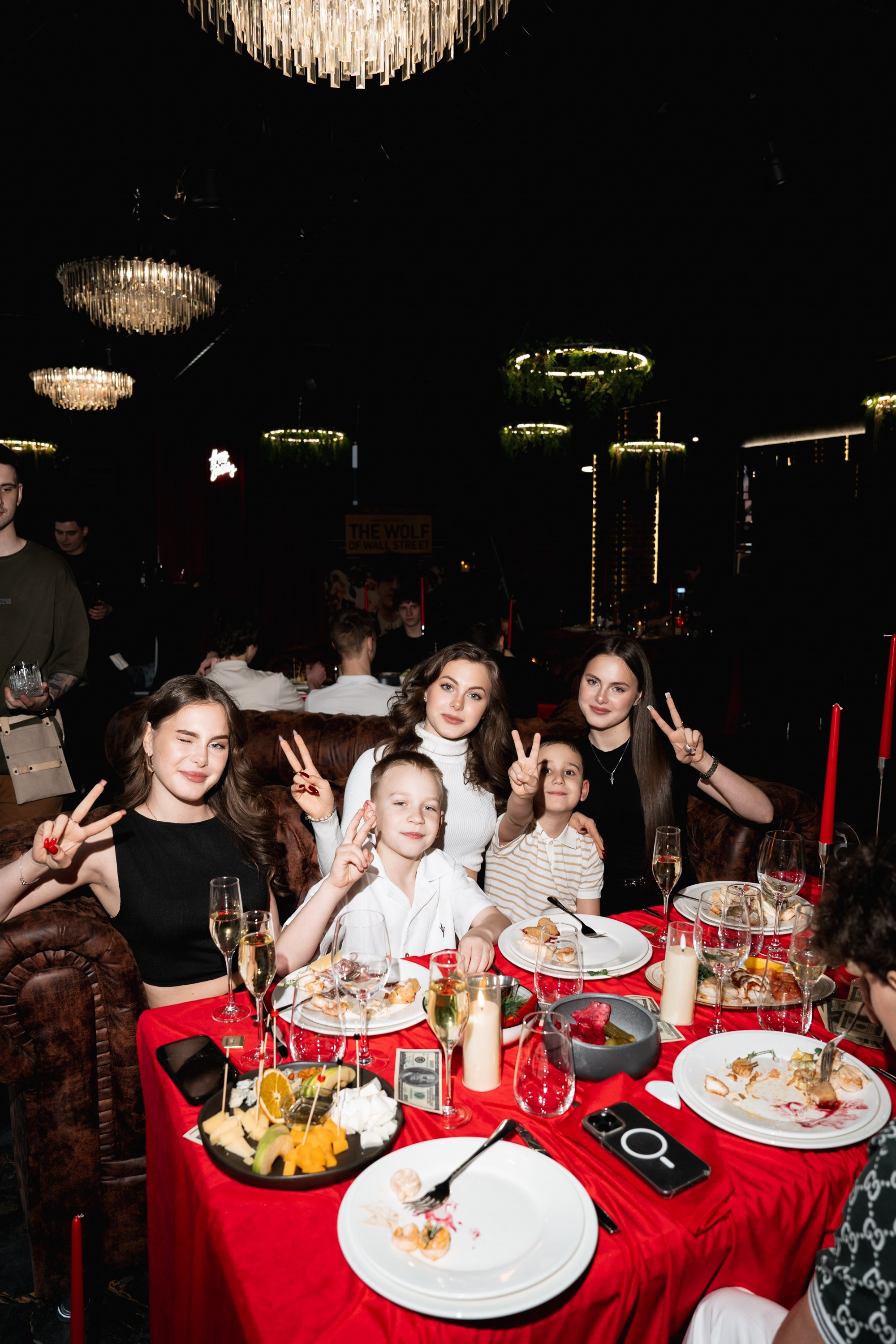 18 ЛЕТ. Женский портрет