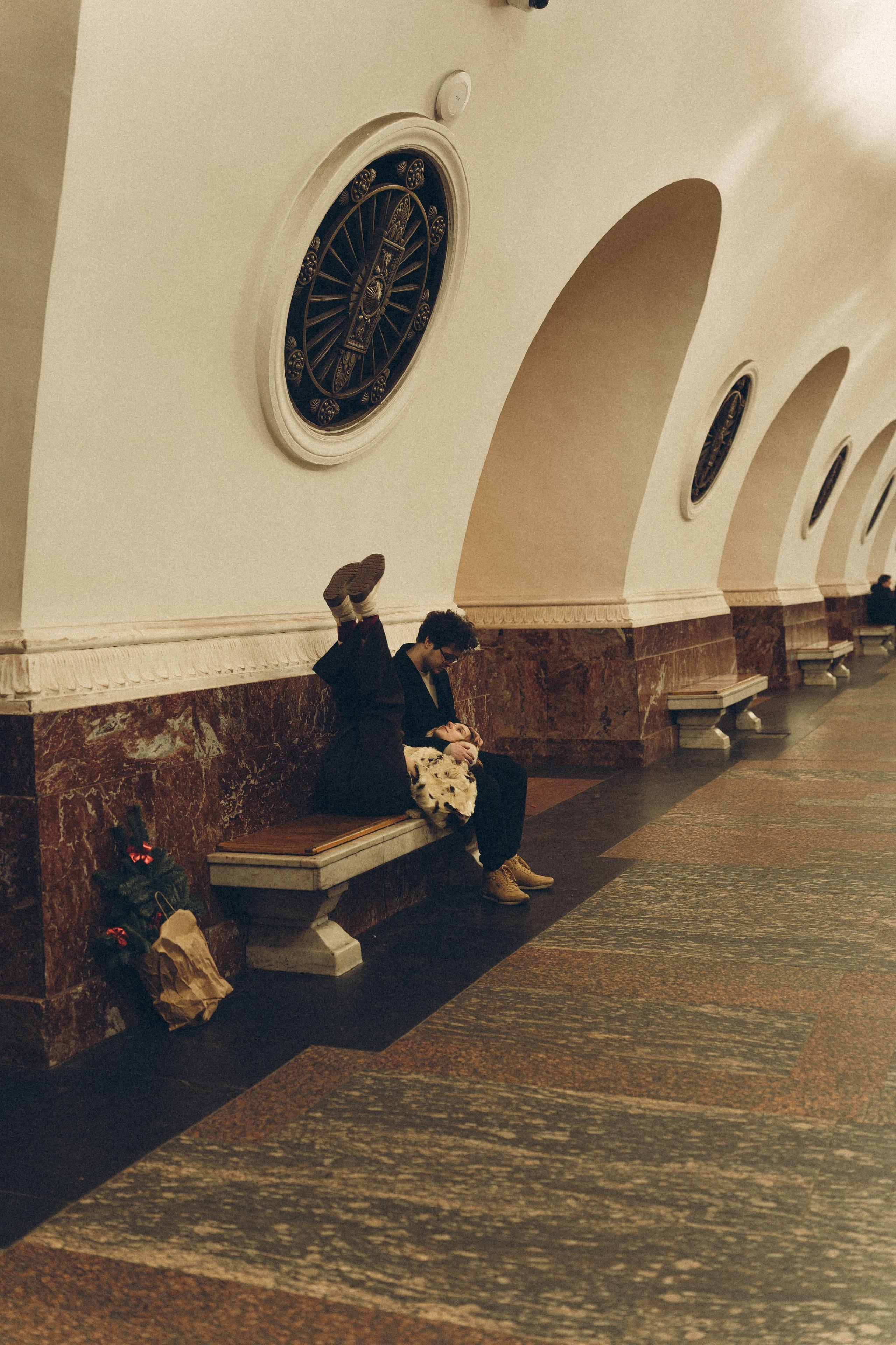 НОВОГОДНЯЯ ФОТОСЕСИИЯ ПАРЫ В МЕТРО ЛЮБОВЬ. Профессиональный фотограф, Санкт-Петербург — Виктория Богомолова