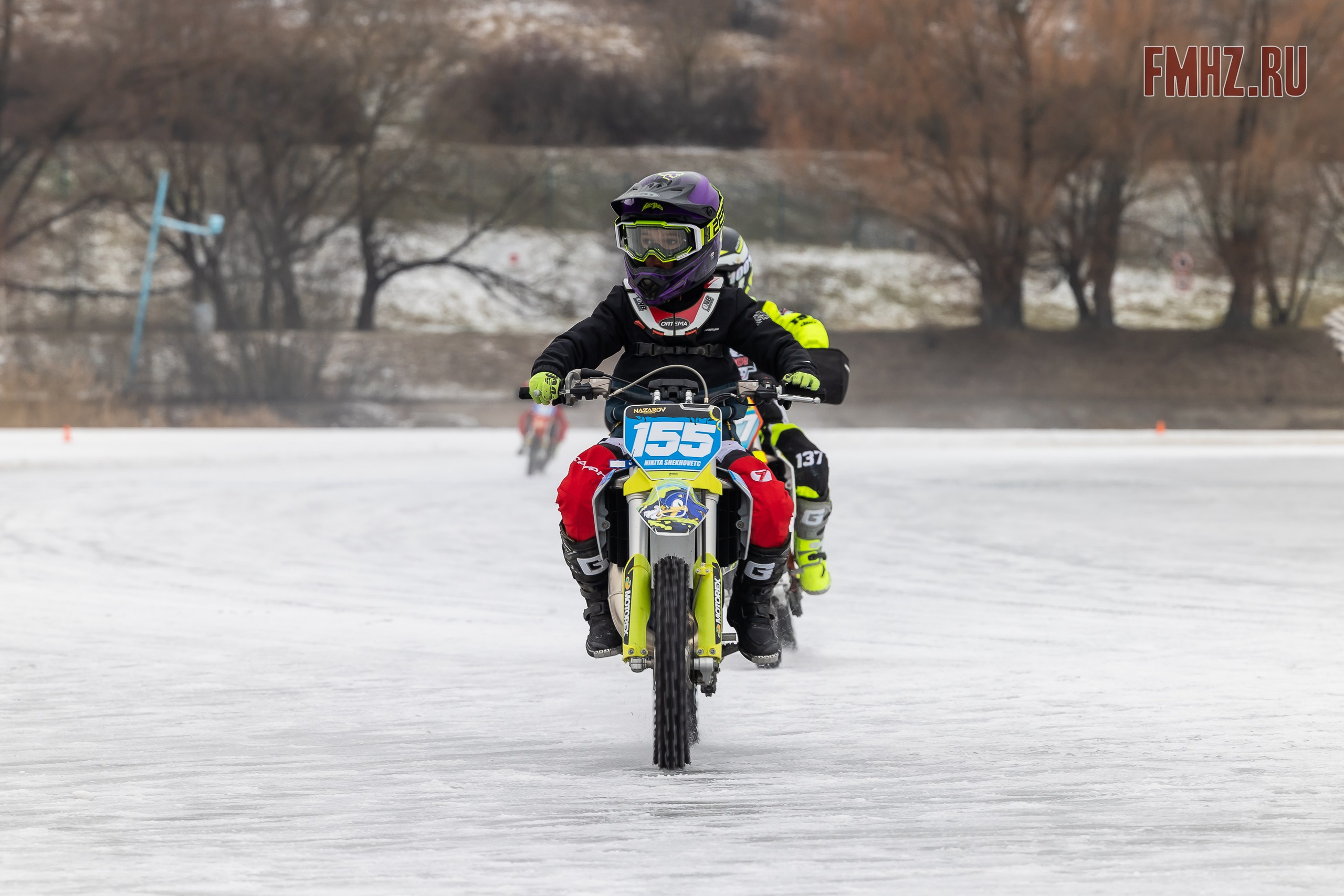 Первый этап Кубка МФР по мотокроссу на льду Большого Крылатского пруда в Москве. 8 февраля 2025 г. Фотограф Владимир Охрименко