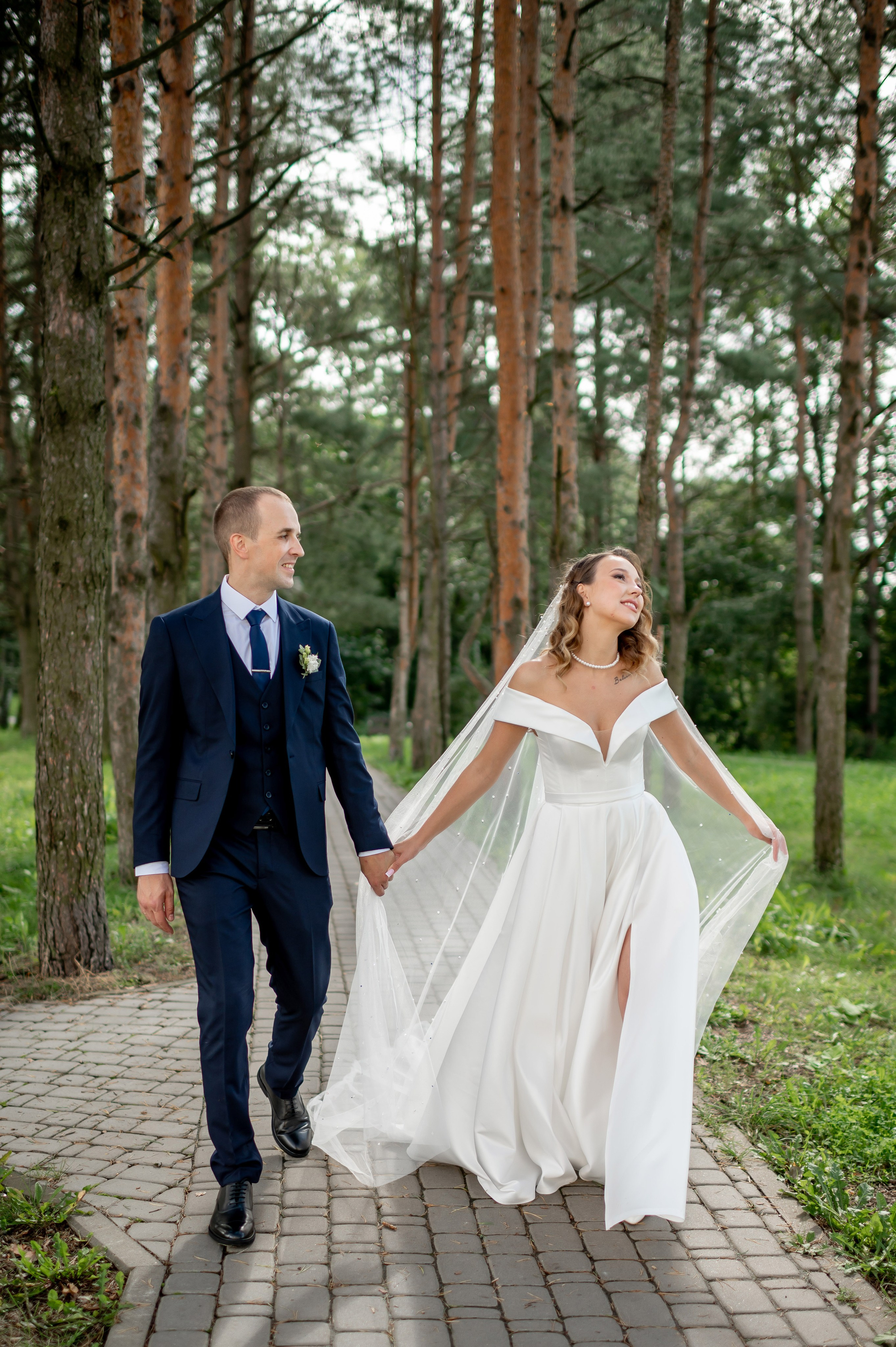 Людмила и Михаил (свадебная прогулка и регистрация в г. Кингисеппе). Портретный, семейный и свадебный фотограф в Санкт-Петербурге и в Пушкине Ширяев Денис