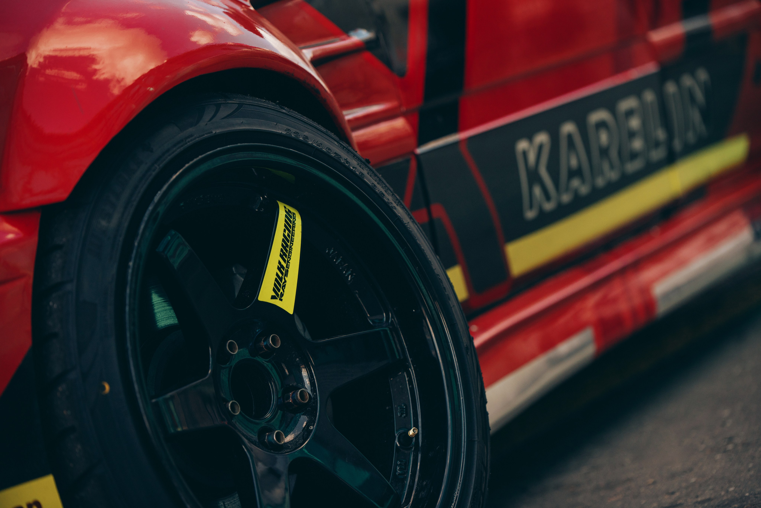 Rds запад ADM Raceway. DeLorein