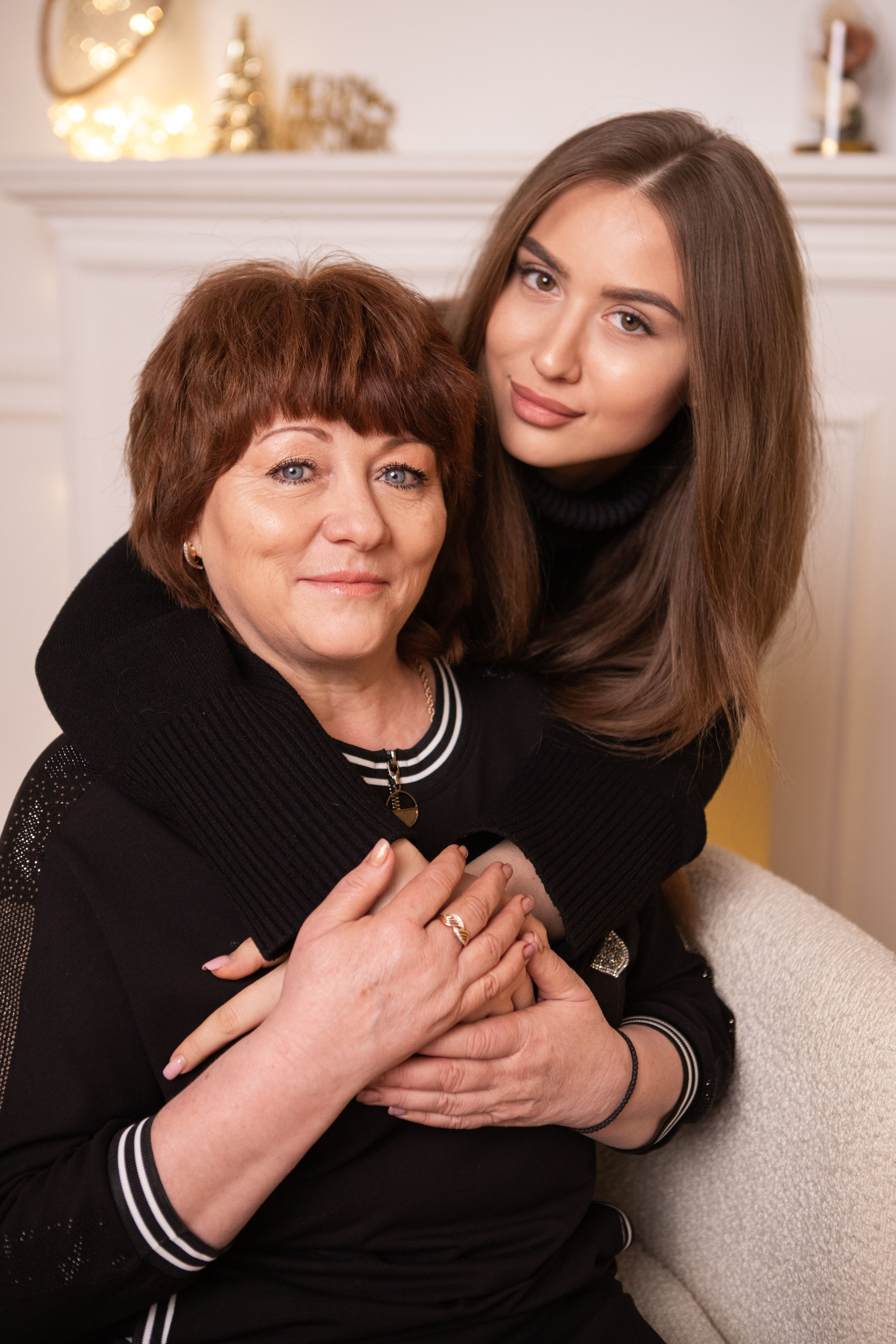 Оля и Галина