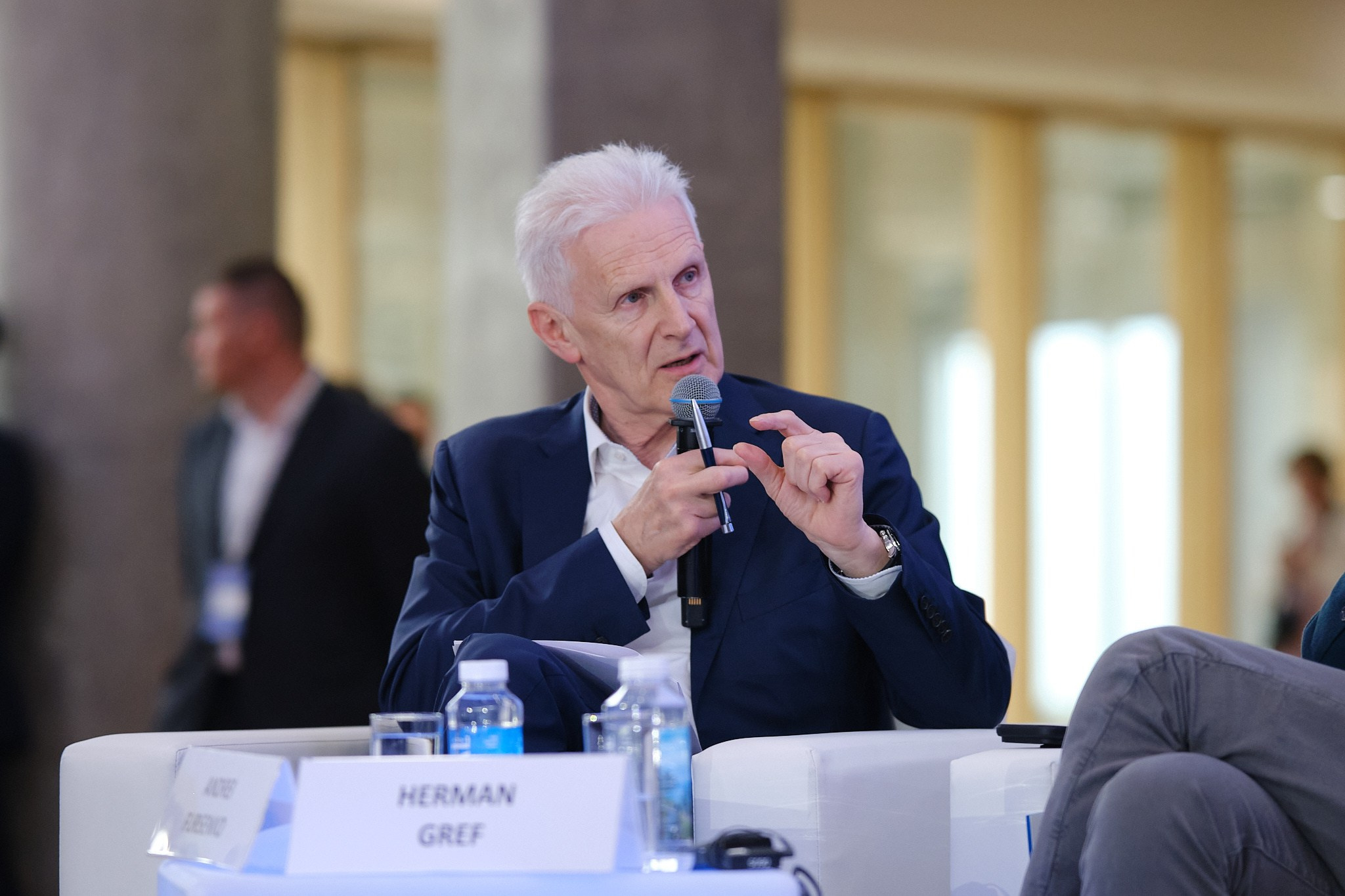 Конференция СКОЛТЕХА «Фронтиры прогресса». Профессиональный фотограф в Москве Павел Жданов