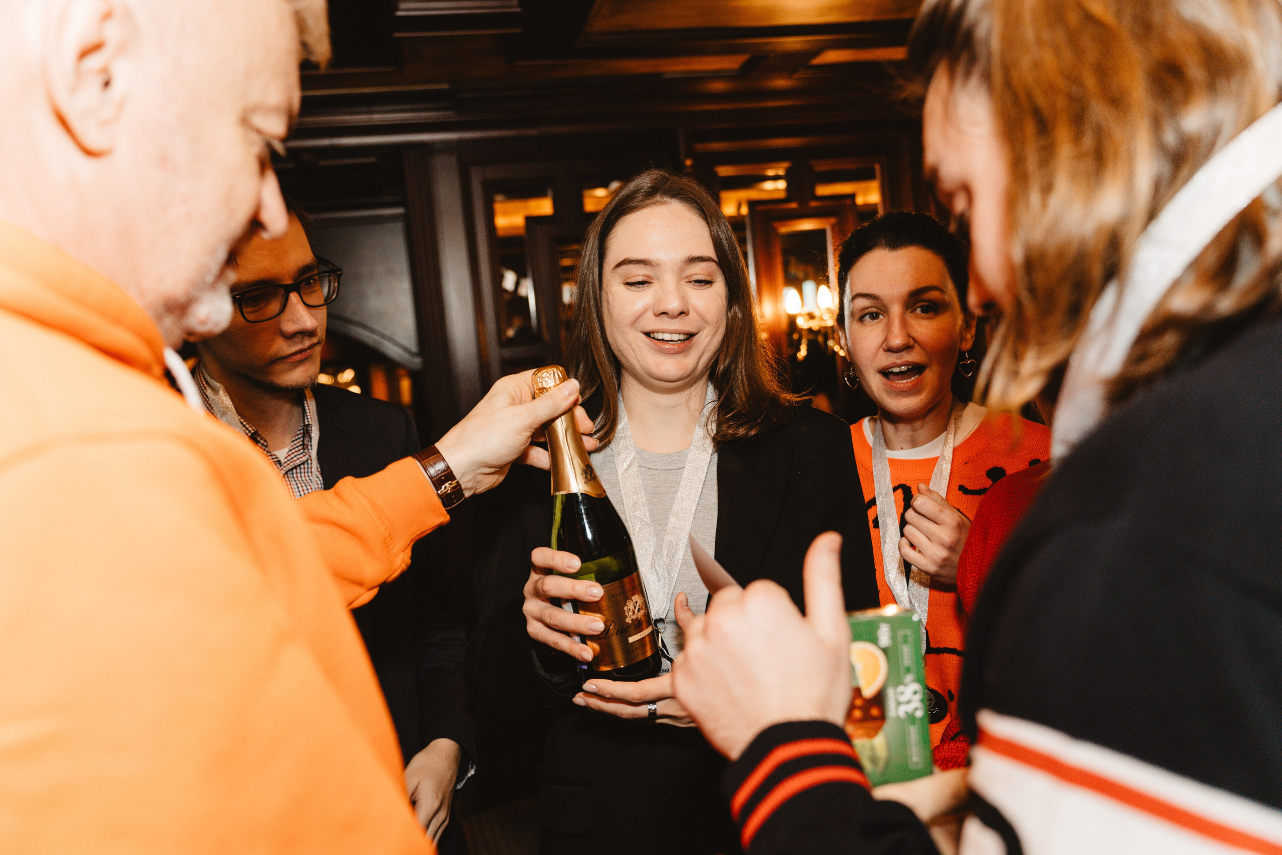 Intellectual games. Я занимаюсь событийной, свадебной, товарной, студийной… фотографией