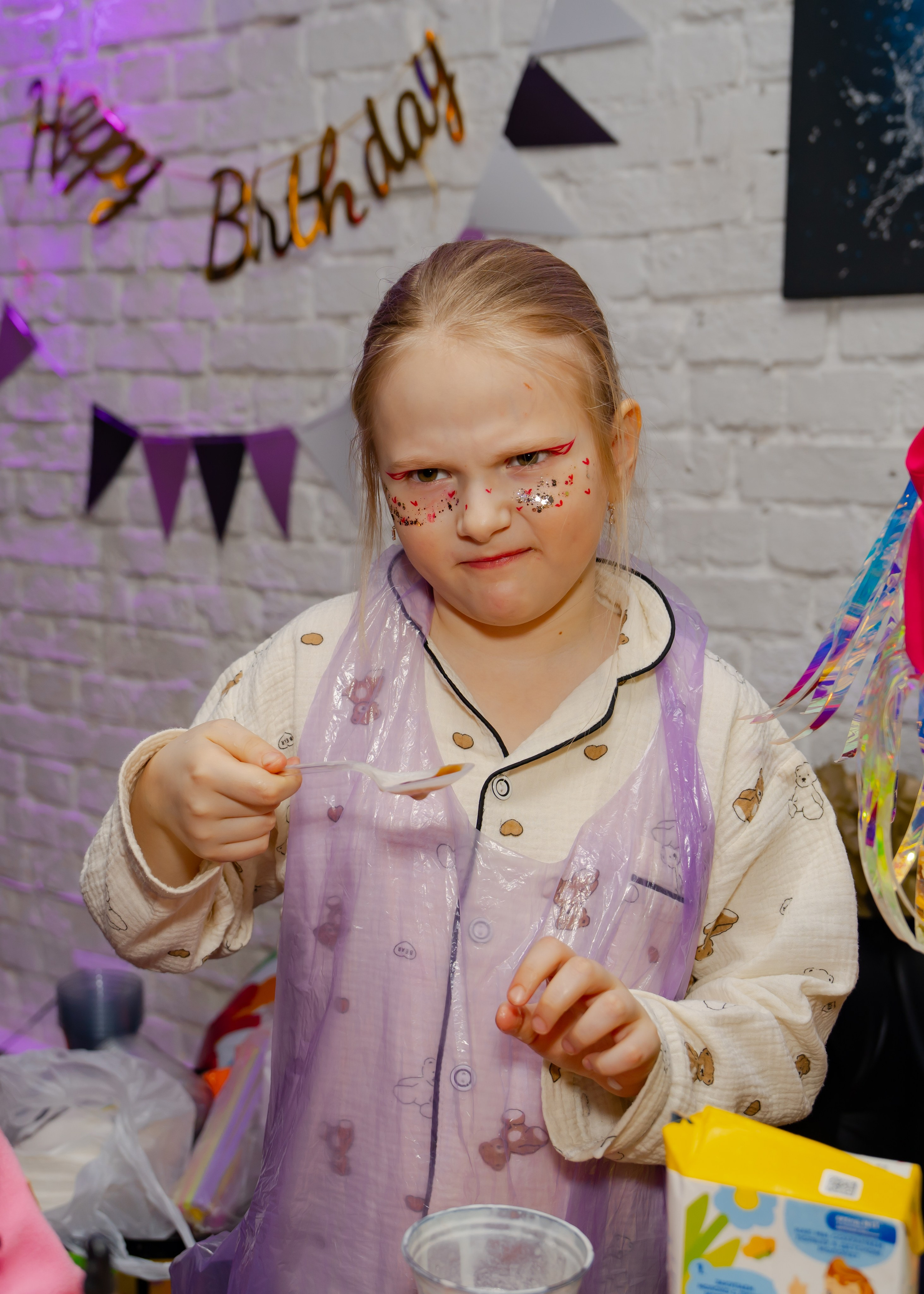 Битва подушками. Крамер Юлиана детский и семейный фотограф