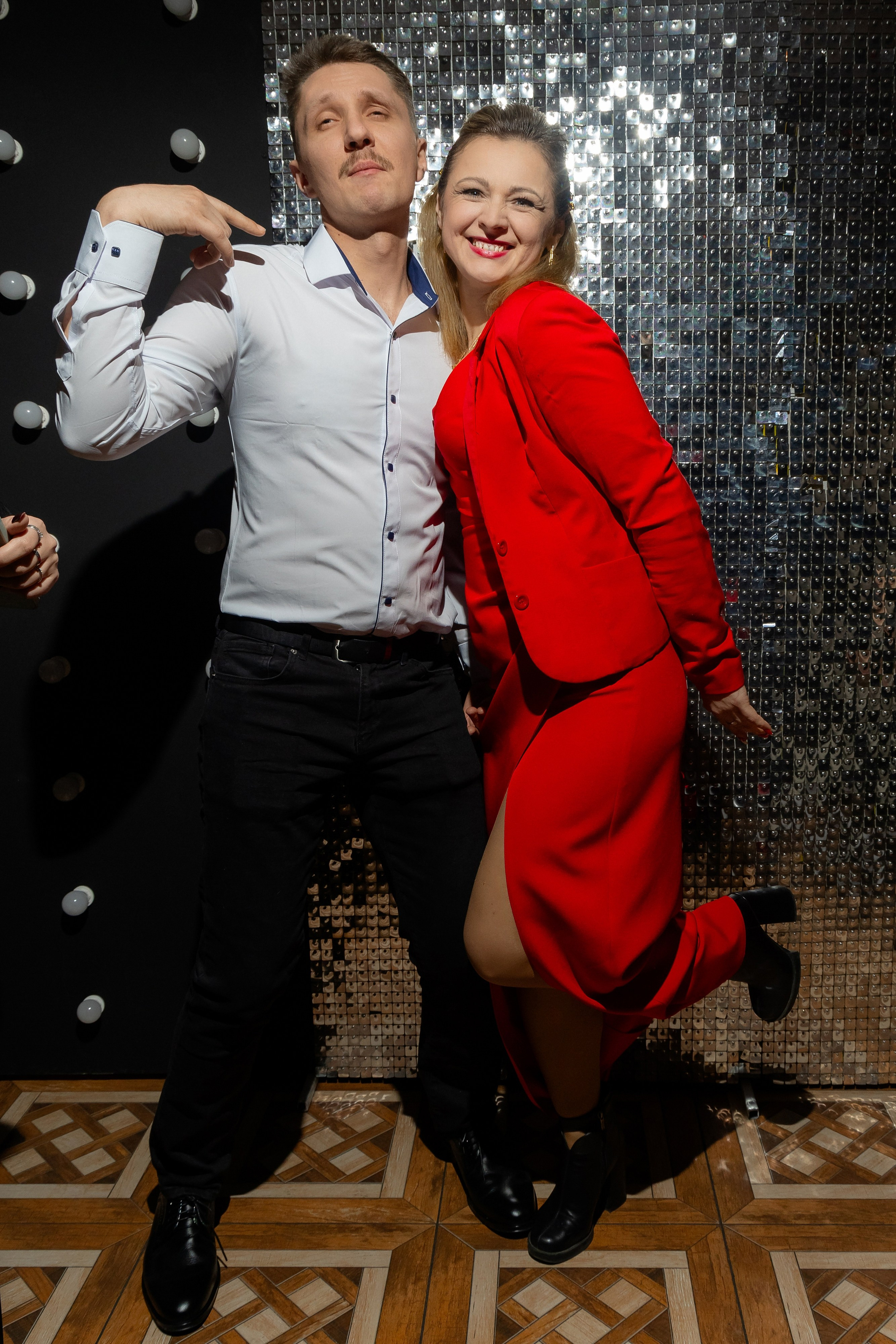 Корпоративная фотосъемка для кафе GARAGE | Новый год 2025 | Минск. Свадебный фотограф в Минске/Беларуси Сергей Спиридонов