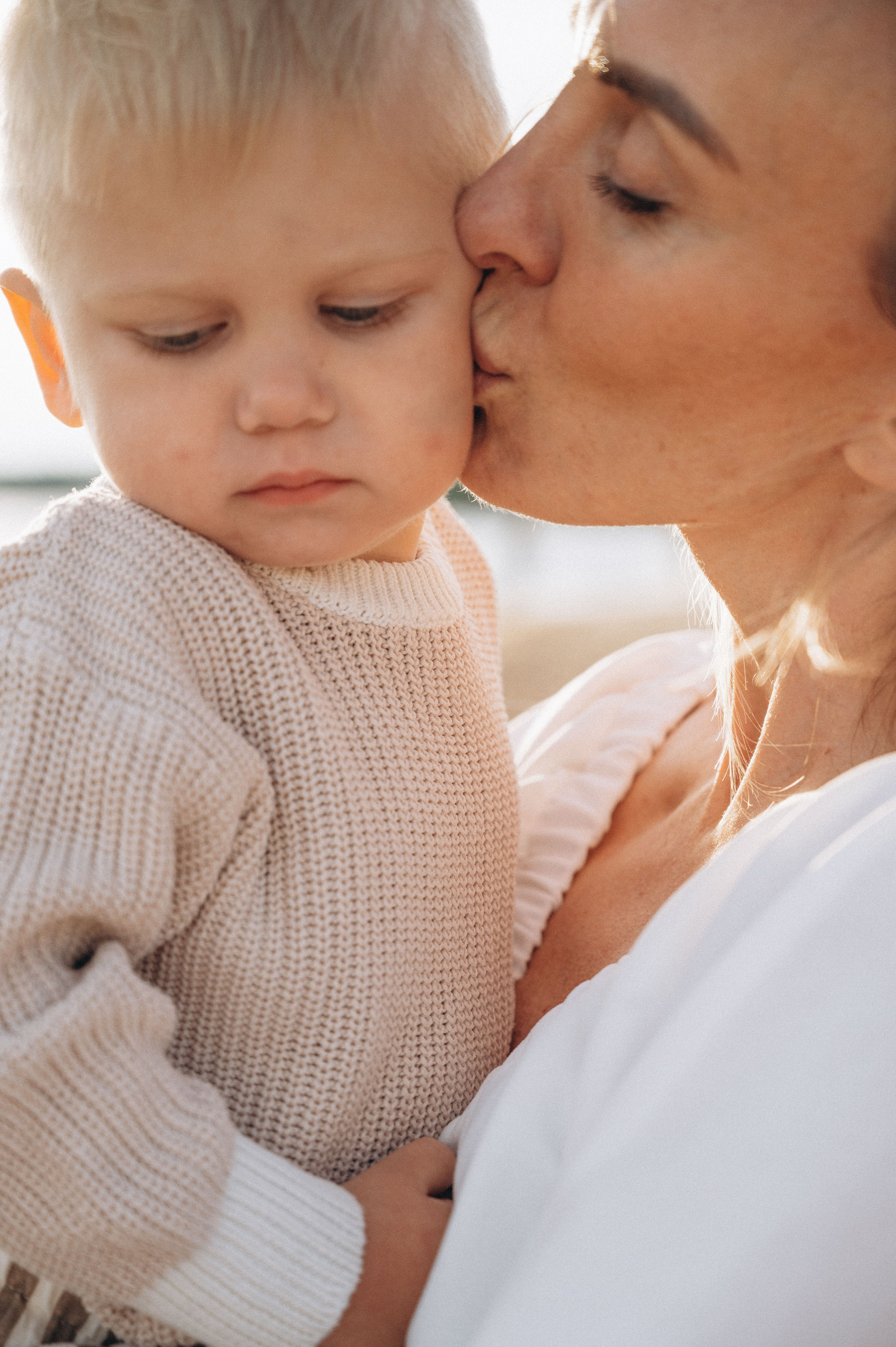 Юлия. Профессиональный фотограф беременности в СПБ. Стильные фотосессии беременности в стиле минимализм и классическая фотография