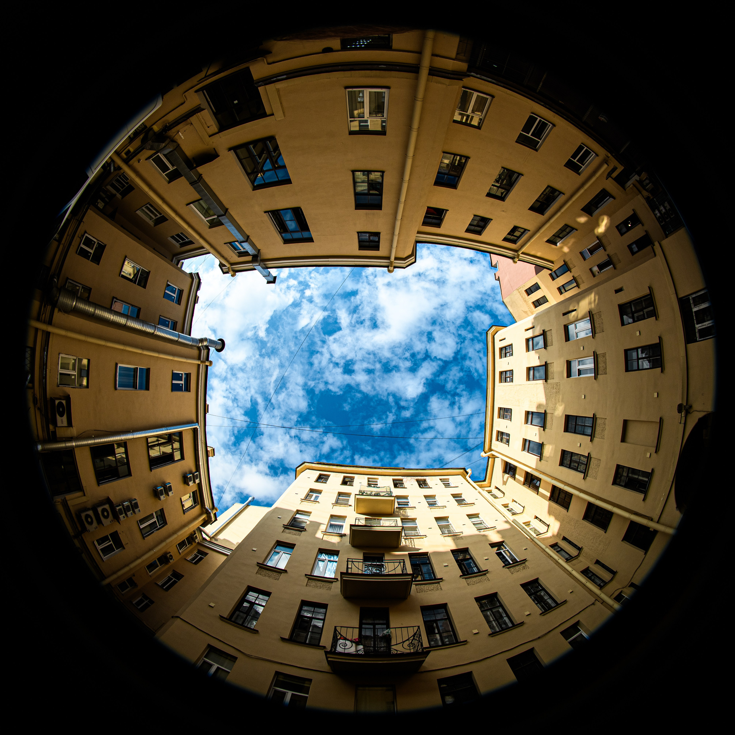 10-я линия В.О., 25