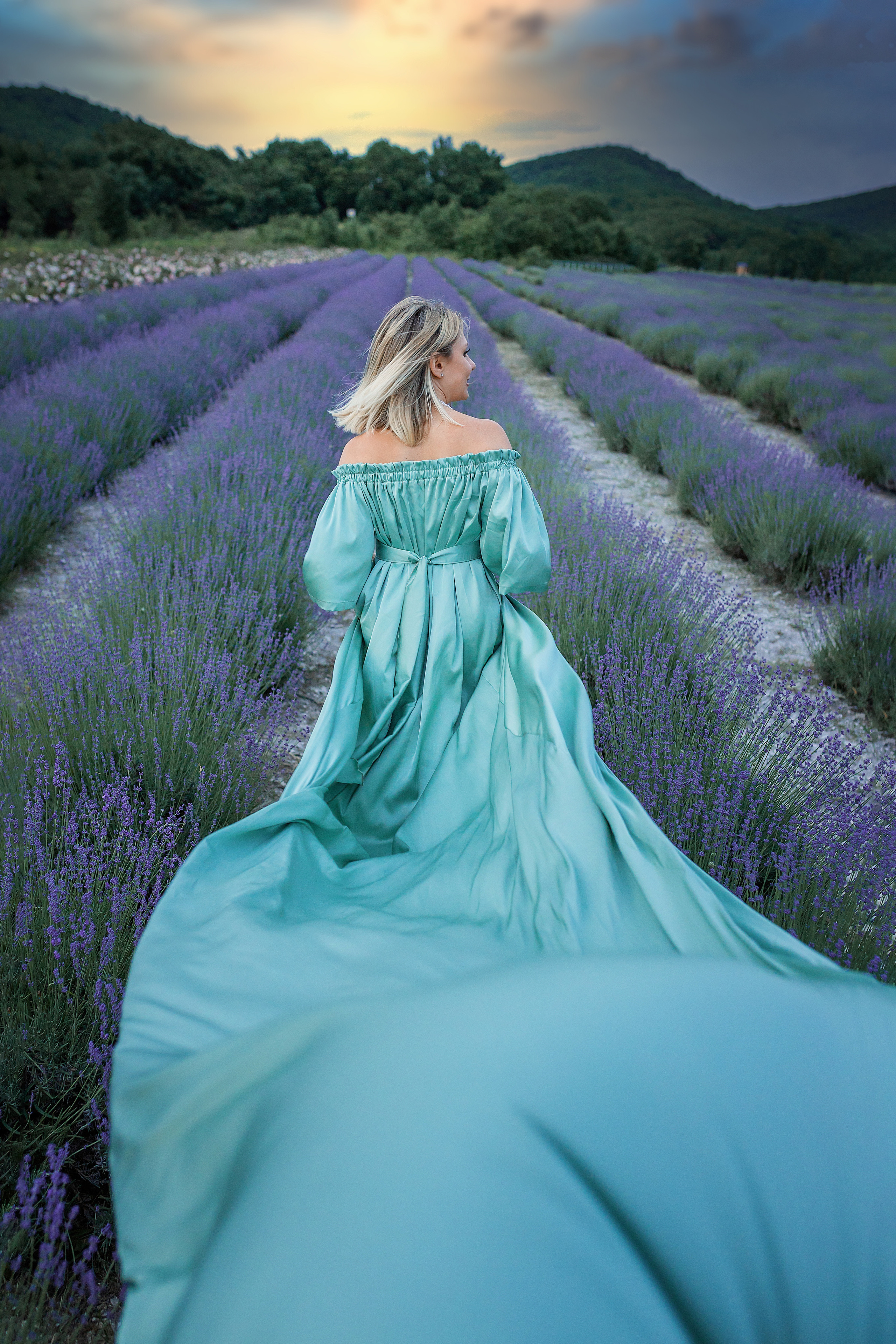 Яркая фотосессия в лаванде. Художественный фотограф Анапа Александра Долбикова