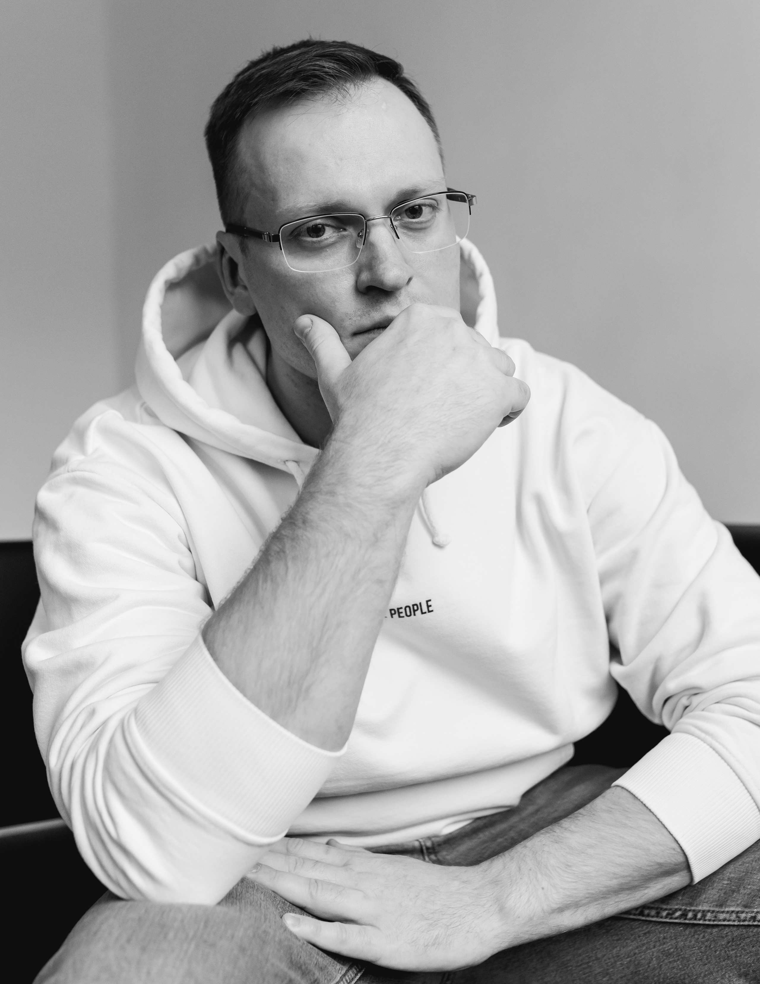 Владимир.Психолог. Фотосессия в Спб в студии, фотограф Панютина Марина