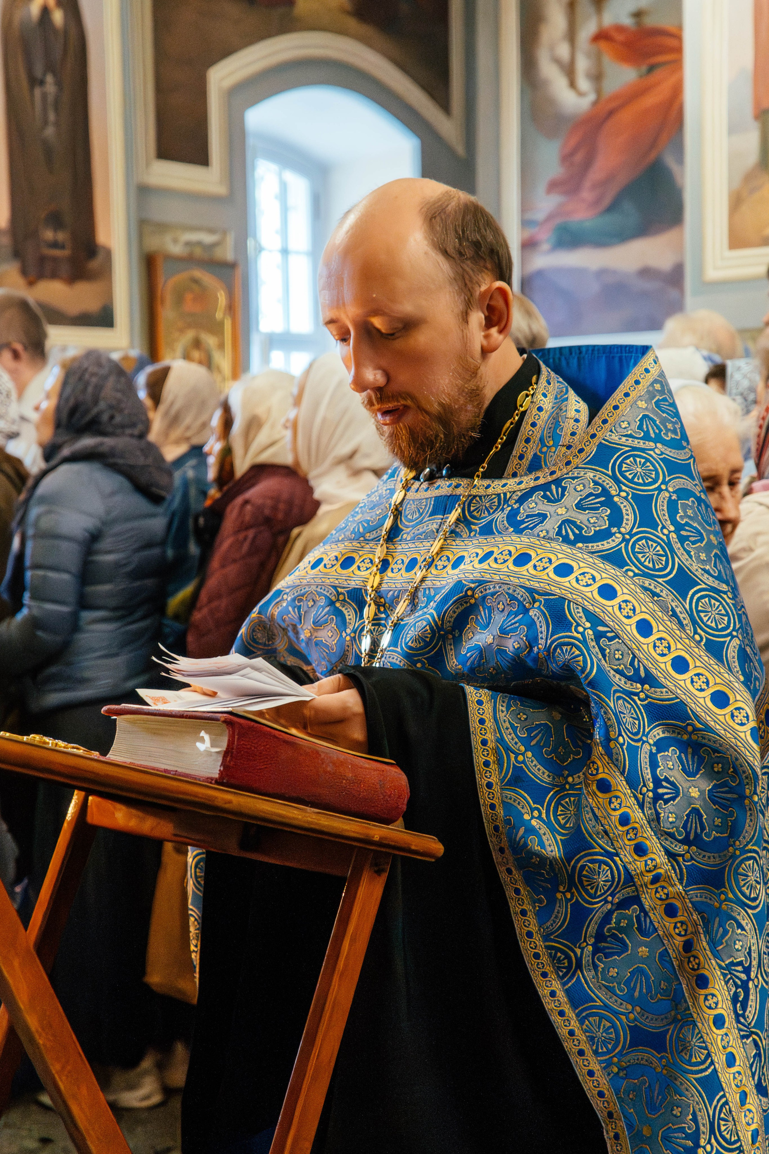 Литургия в храме иконы Божией Матери «Живоносный Источник» в Царицыне. Фотограф Москва Валерия Веденина