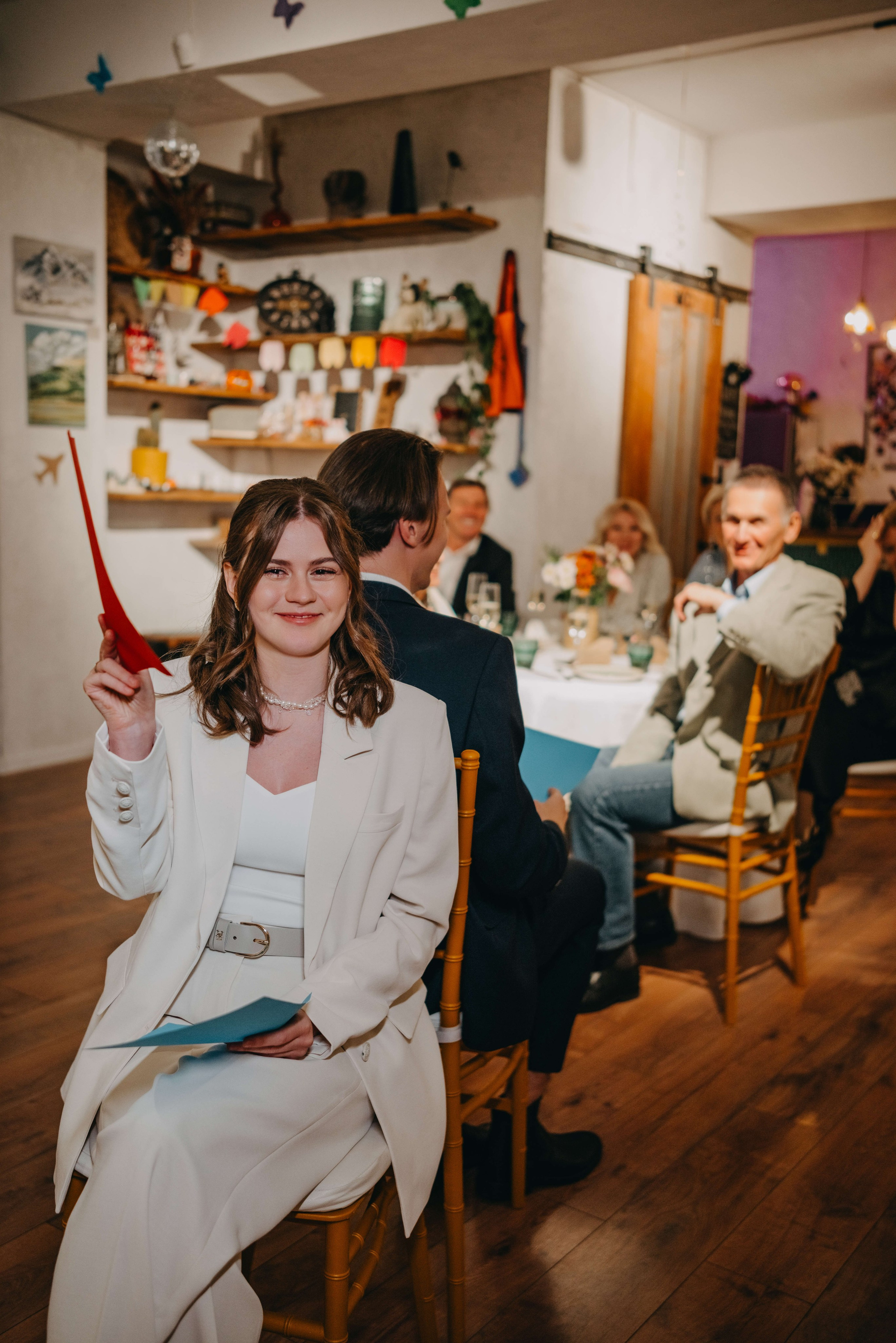 Годовщина свадьбы в кафе. Портретный и свадебный фотограф в Тбилиси • xeniqo