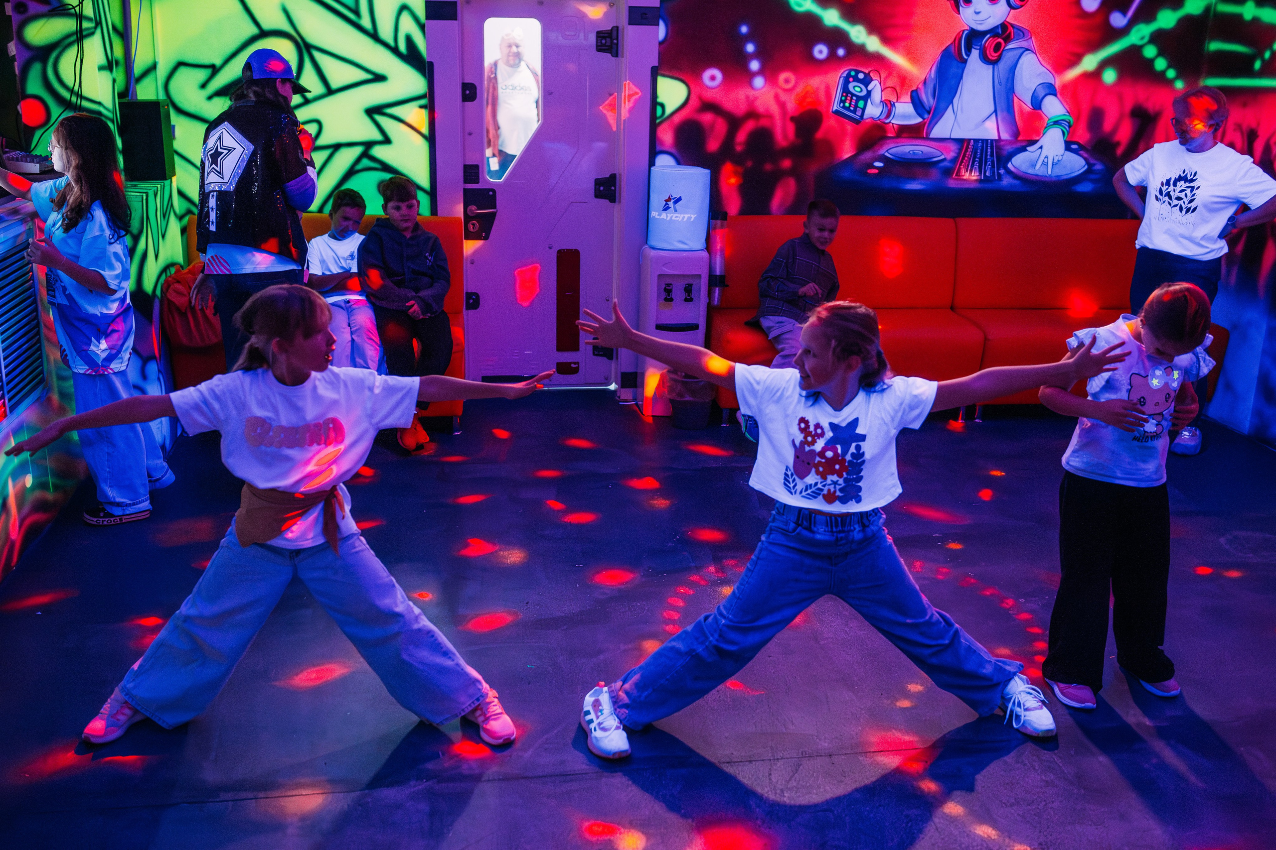 День рождения (PlayCity). Семейный фотограф в Волгограде Надежда Головко