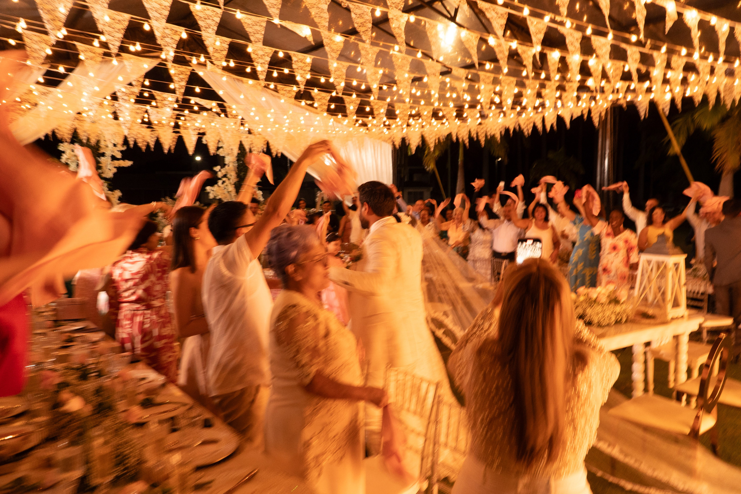 Carola & Gerson. Wedding Photographer in Barcelona and Medellin