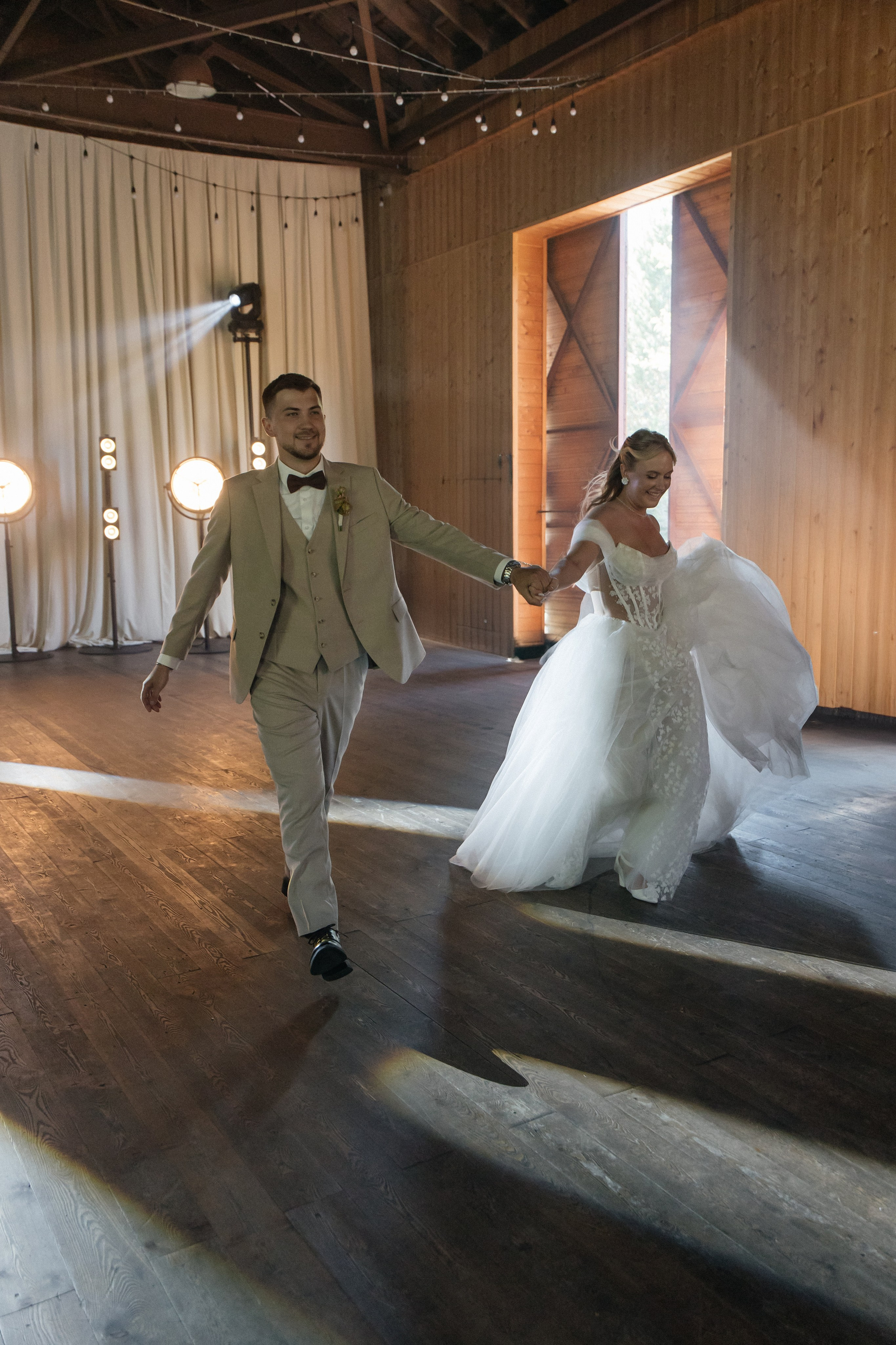 Паша и Милана. Свадебный фотограф в Красноярске