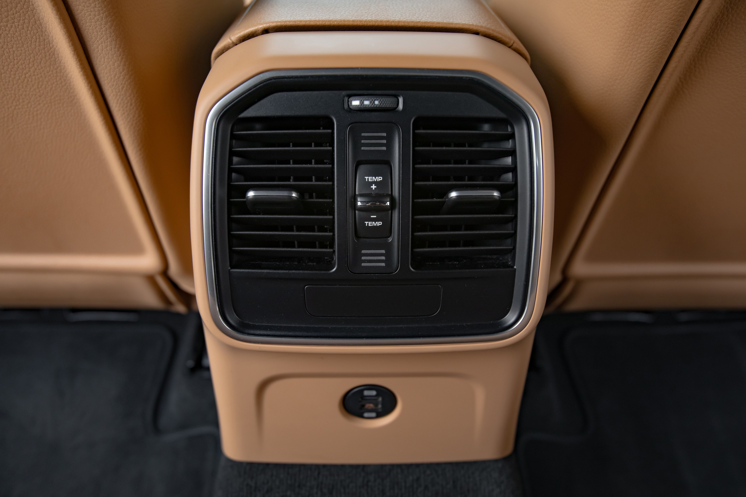 Porsche Macan. Автомобильный фотограф в Москве Андрей Емельянов