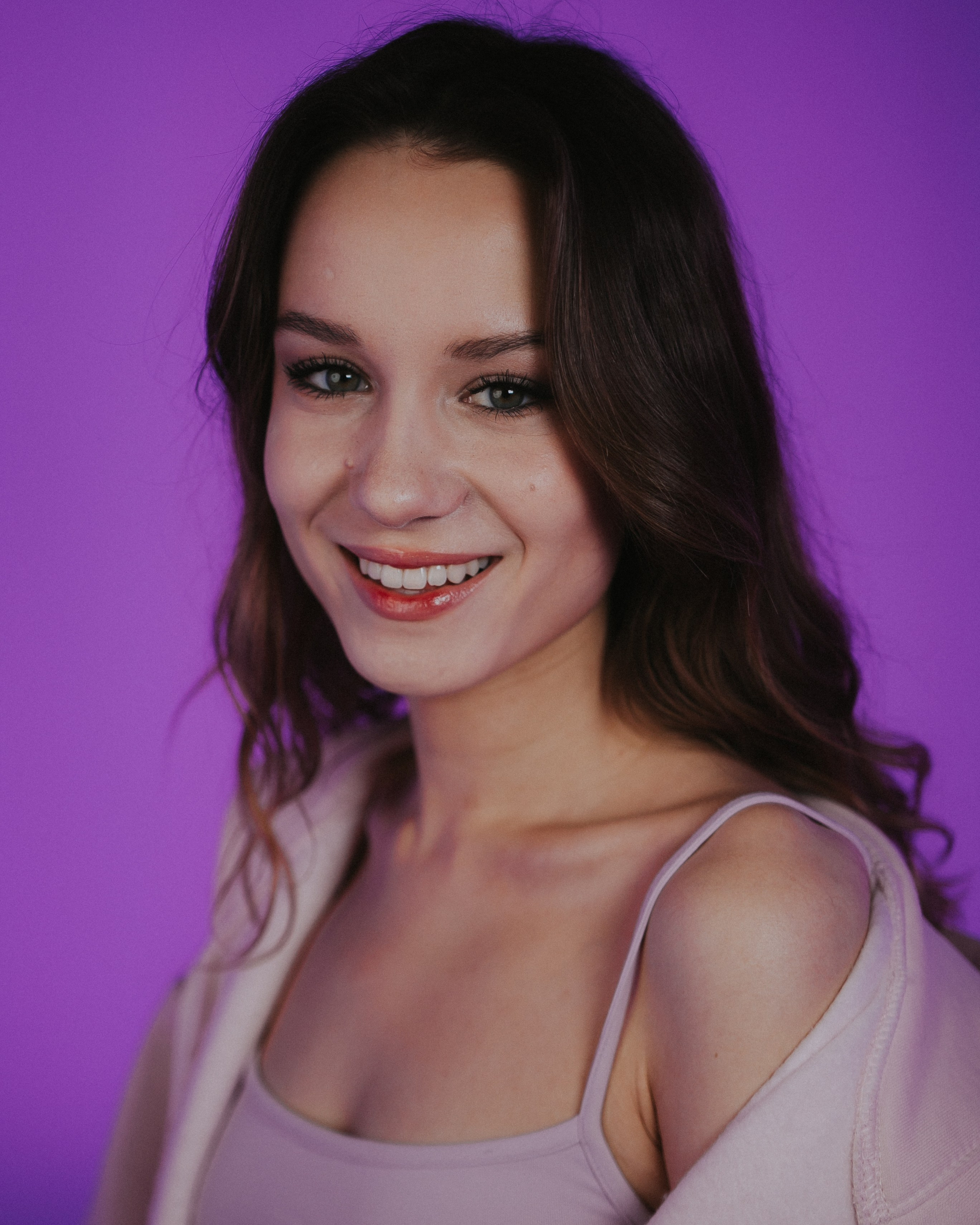 MF PROD. — DARIA FISUN. MOVIE FAMILY PRODUCTION