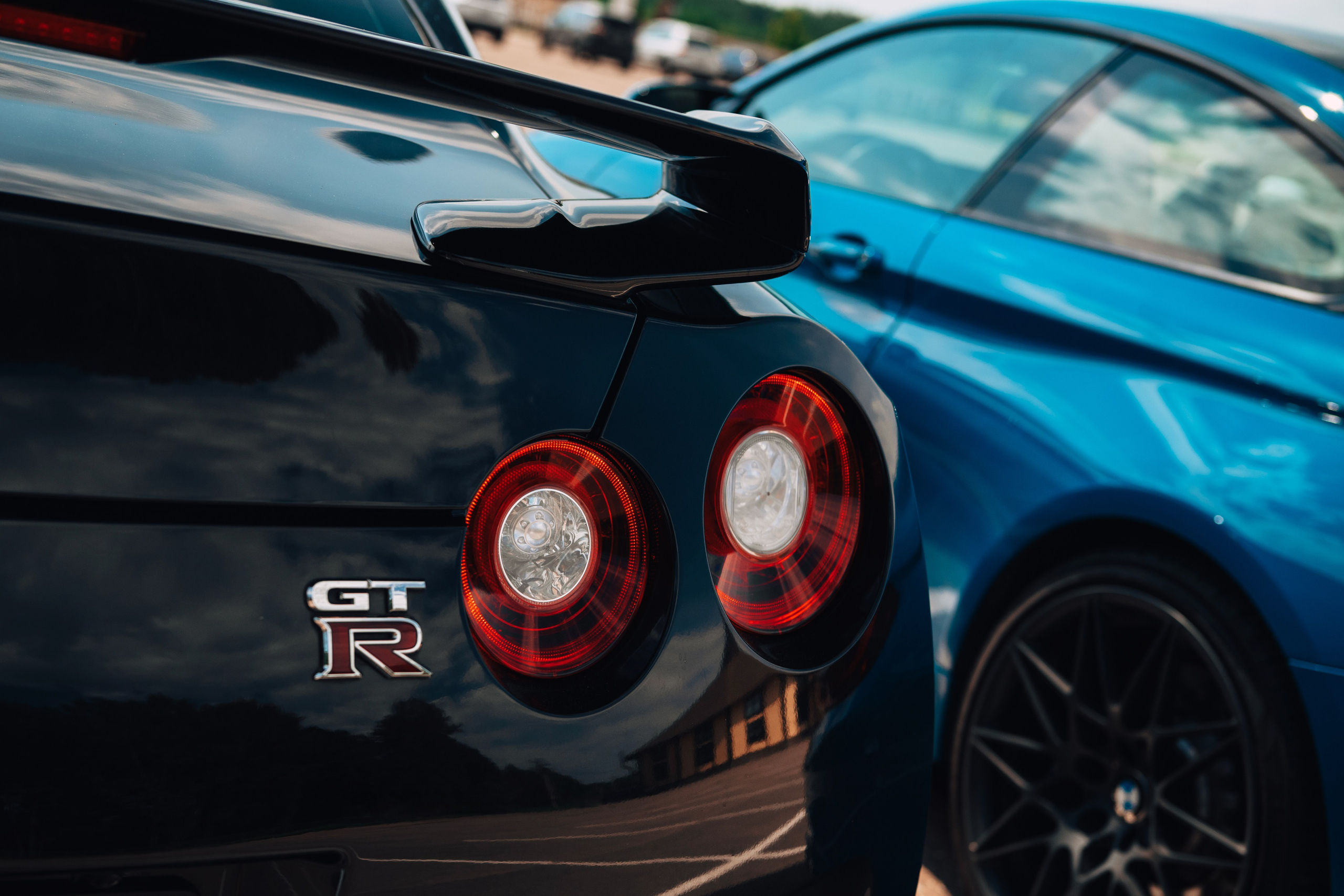 BMW M4 и GT-R 35. DeLorein