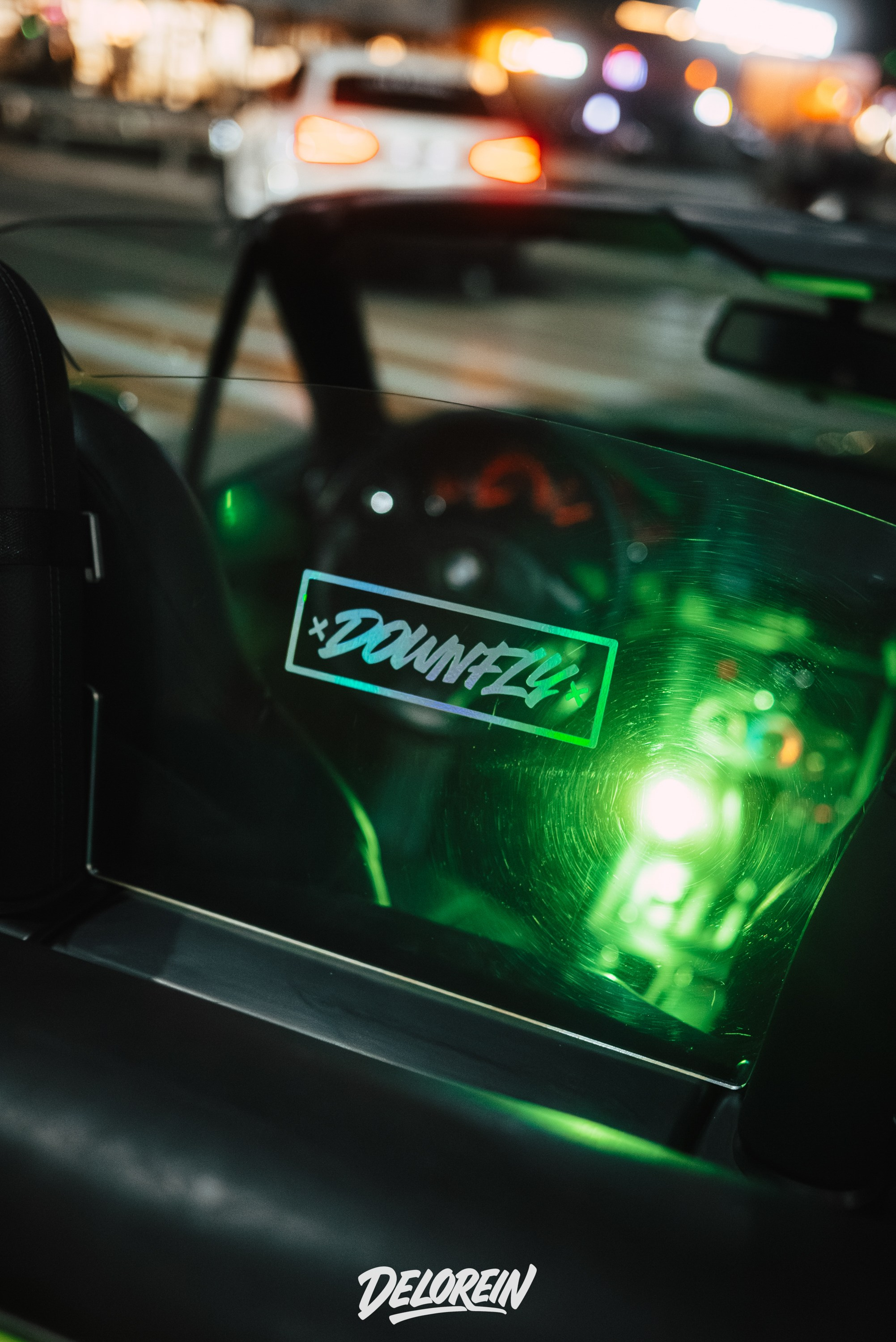 Downfly 30 июля 2025. DeLorein