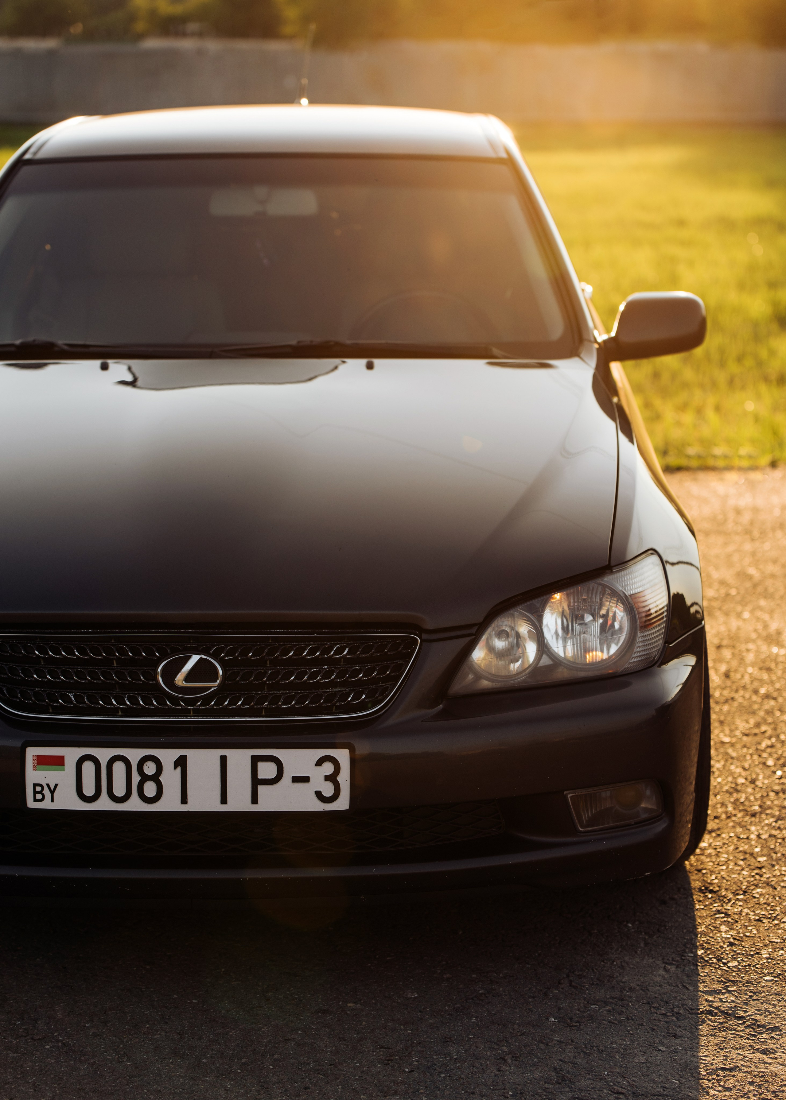 Lexus is200 theowain. DeLorein