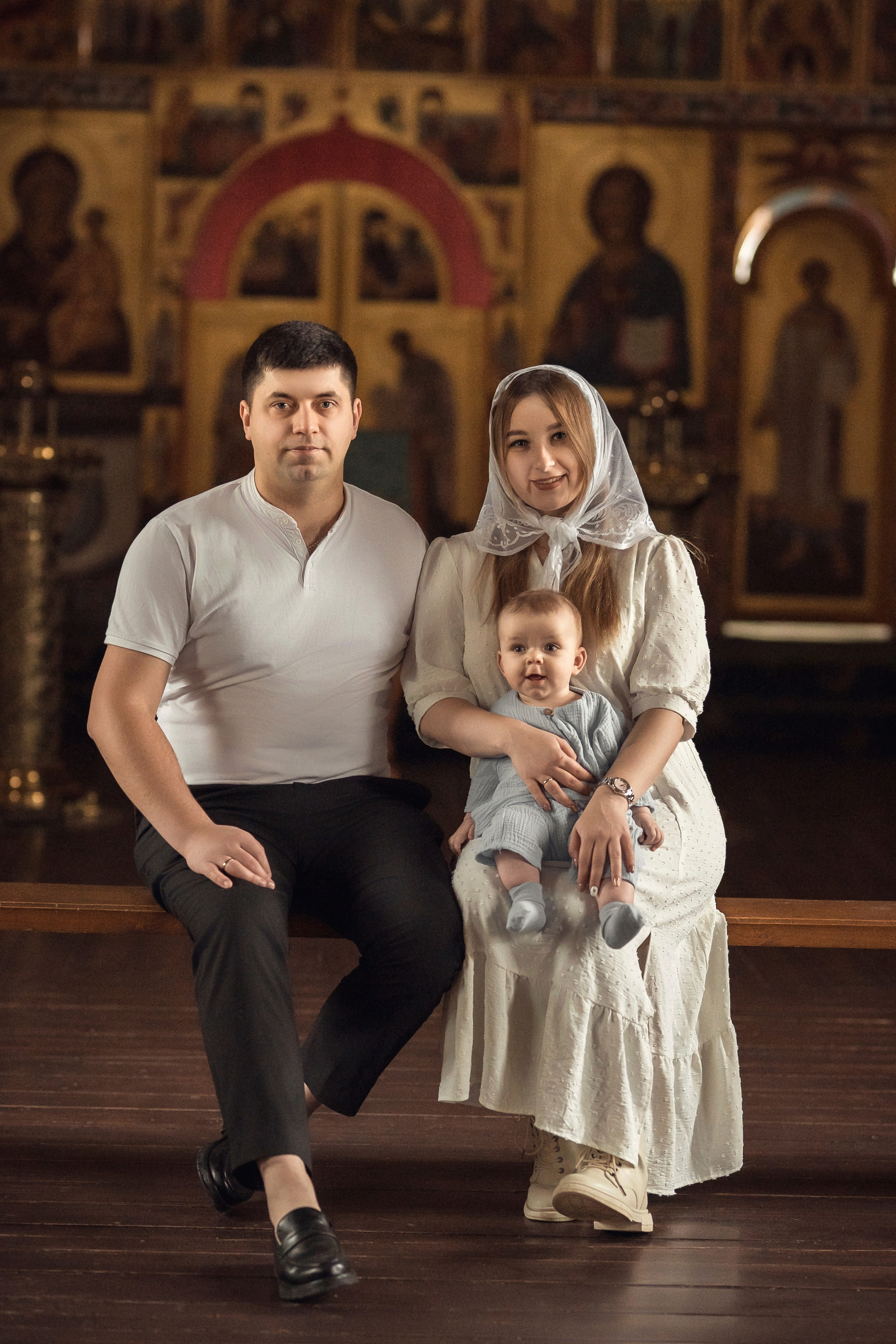 Крещение Демьяна. Успенское. Семейный фотограф и фотограф на таинства в Москве Юлия Калайджян