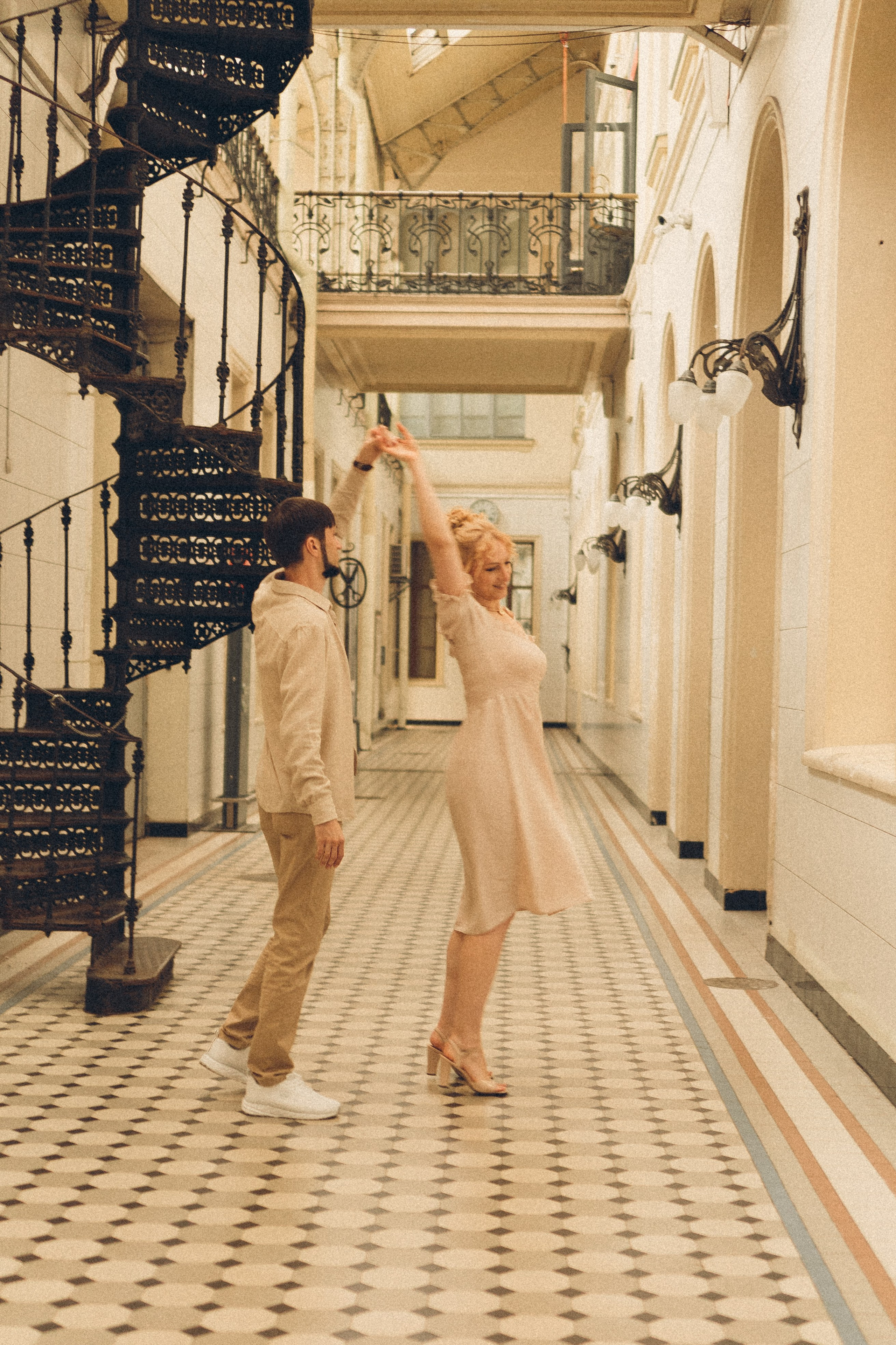 ПРОГУЛКА НА ВИТЕБСКОМ ВОКЗАЛЕ. Профессиональный фотограф, Санкт-Петербург — Виктория Богомолова