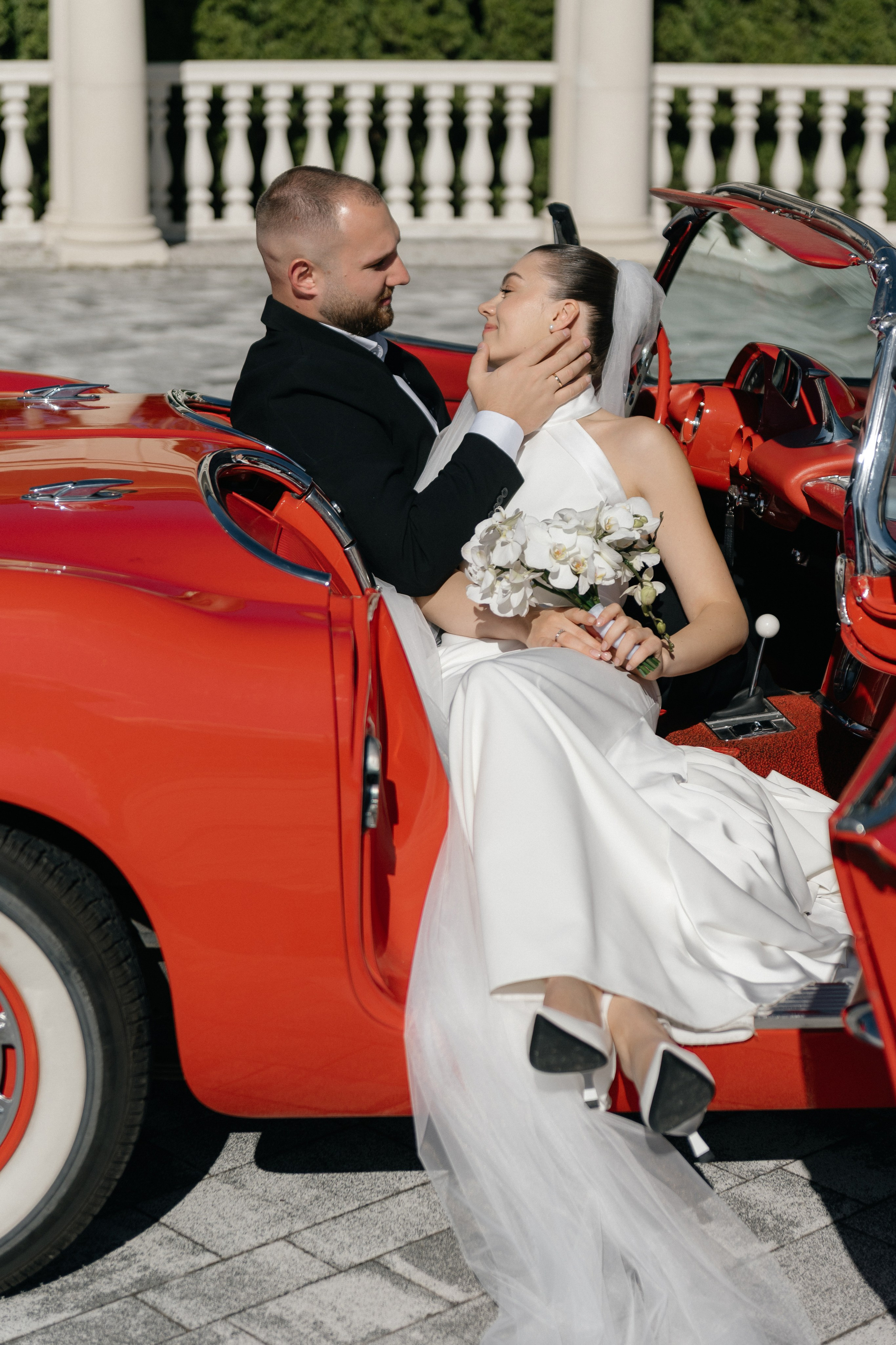 Wedding day in VERSAL PARK. Wedding PHOTOGRAPHER Andrew Vnukov