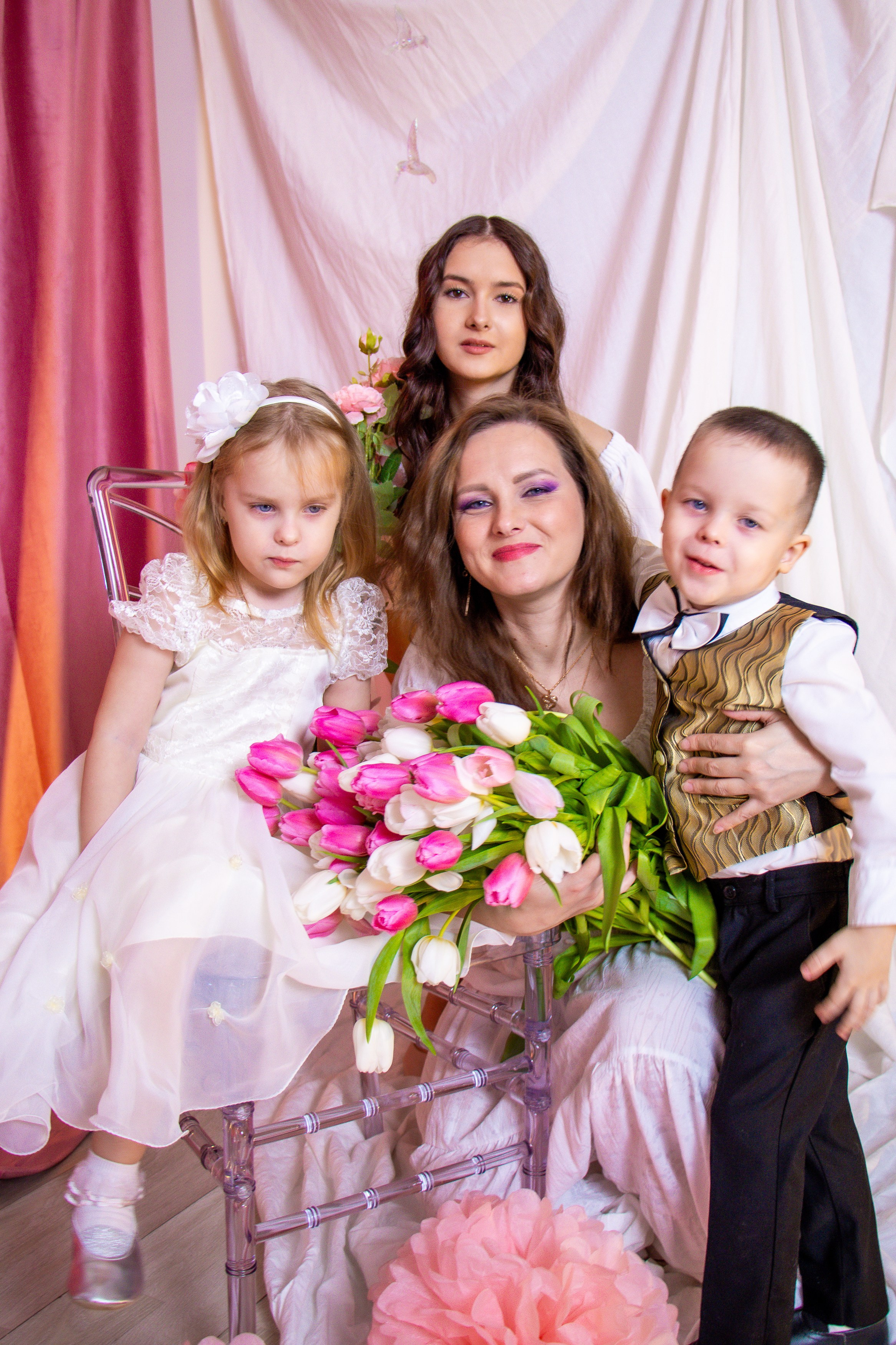 Семейная с тюльпанами. Фотограф Татьяна Матрос