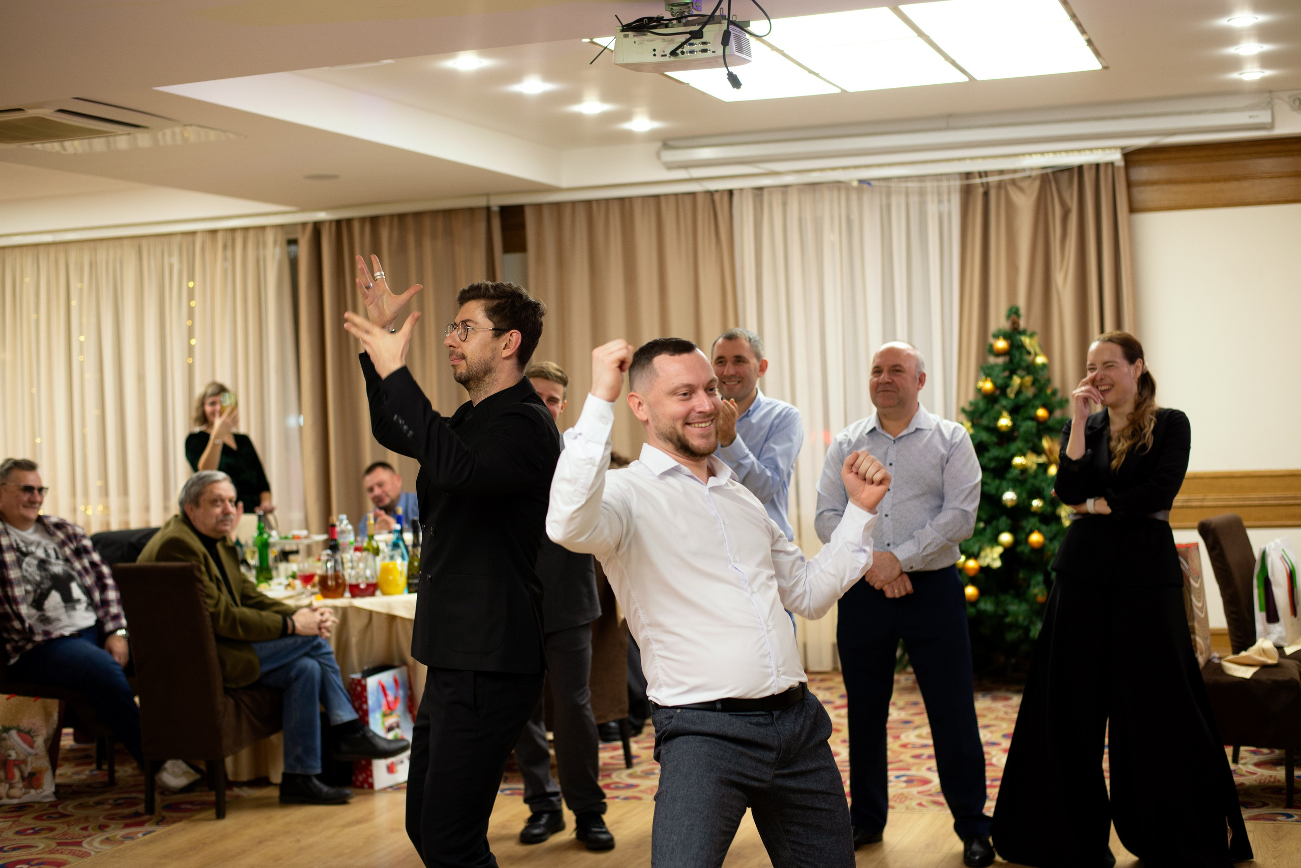 Свадьба и банкеты. Дина — ваш фотограф в Коломне и Москве. Живые портреты, любимые люди, важные события. Всё, что хочется помнить