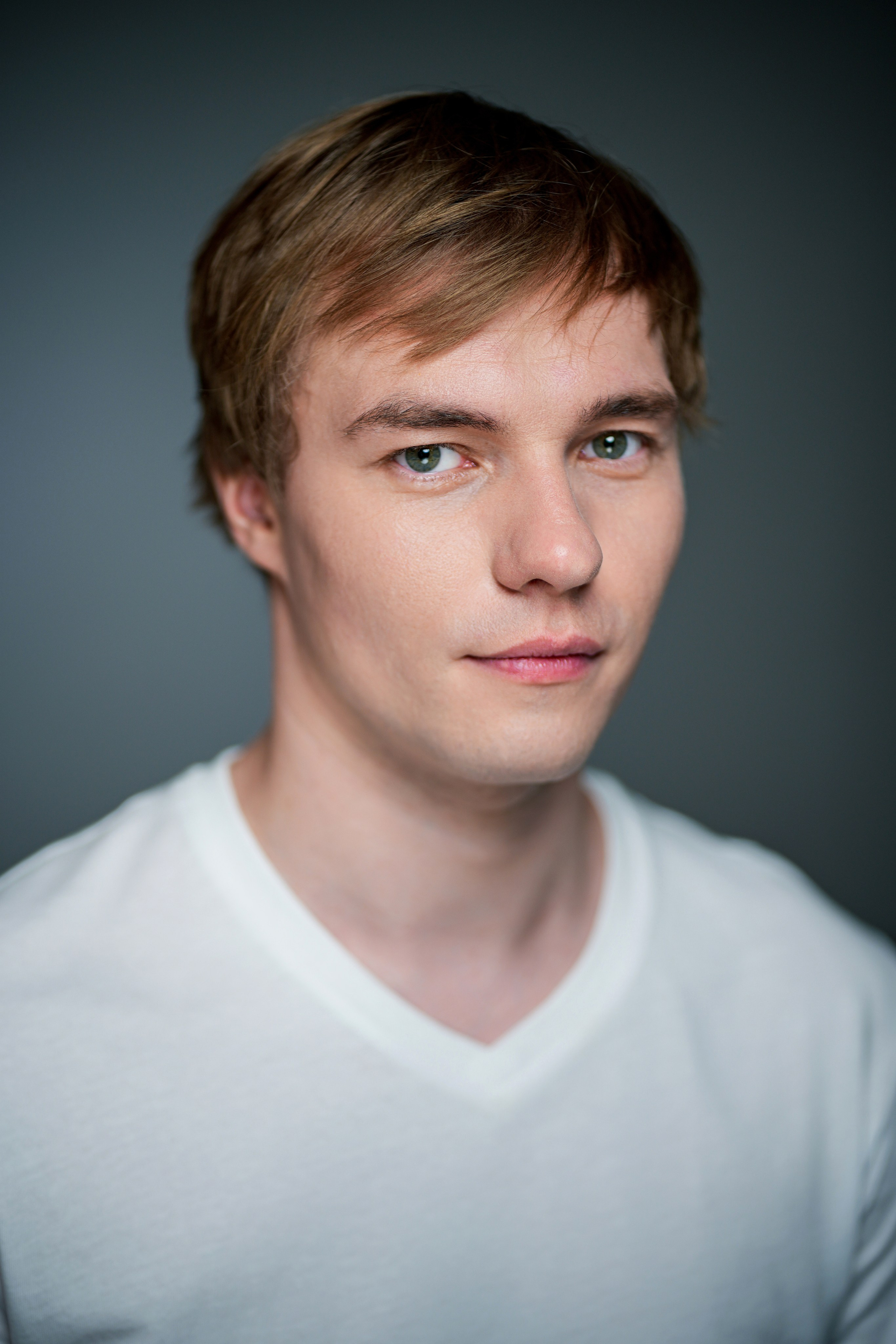 Актёр Евгений Кананыхин. Портретная съемка в Москве, студийный фотограф Игорь Фомин