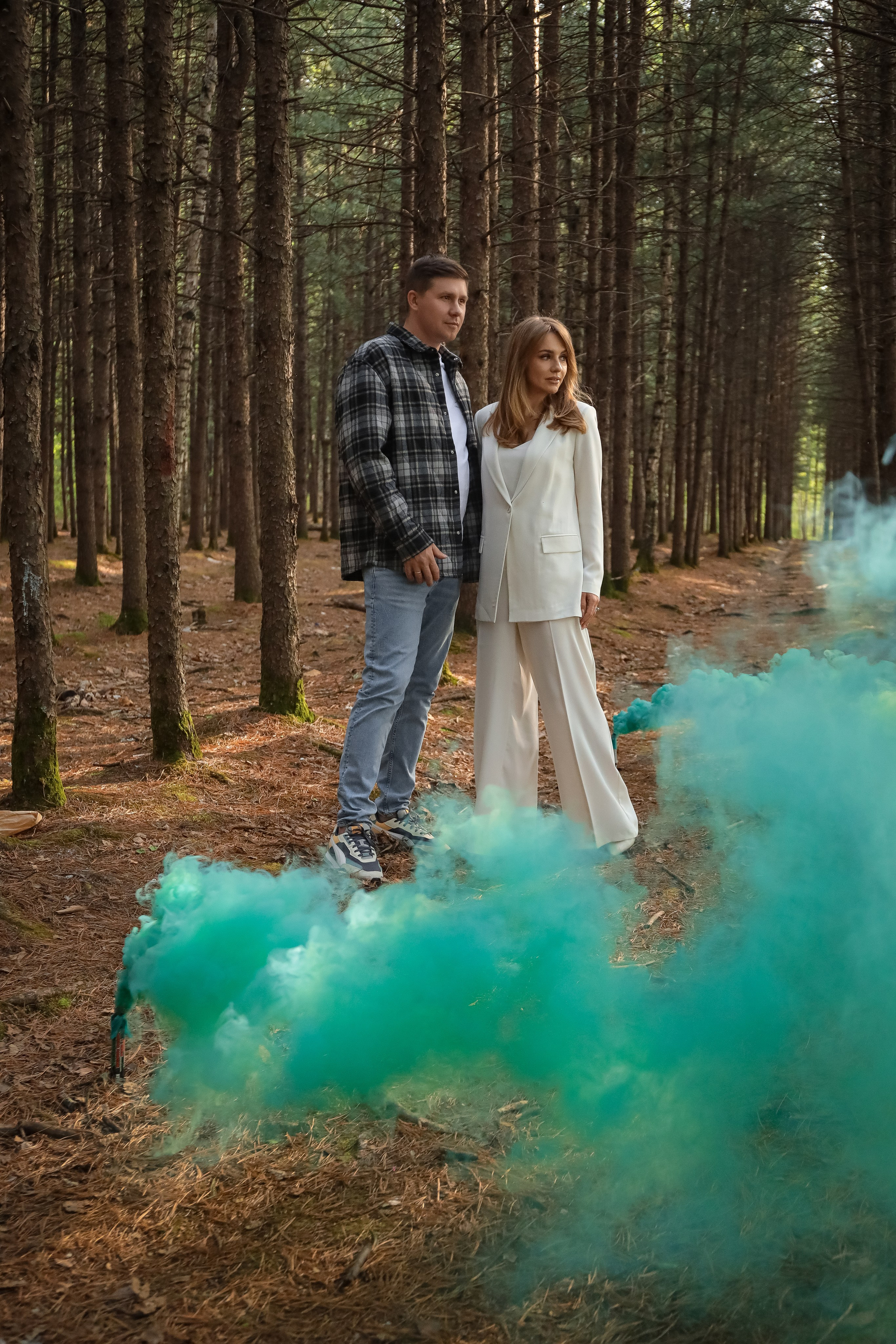 В сосновом лесу. Фотограф г. Хабаровск. Семейные и индивидуальные съёмки