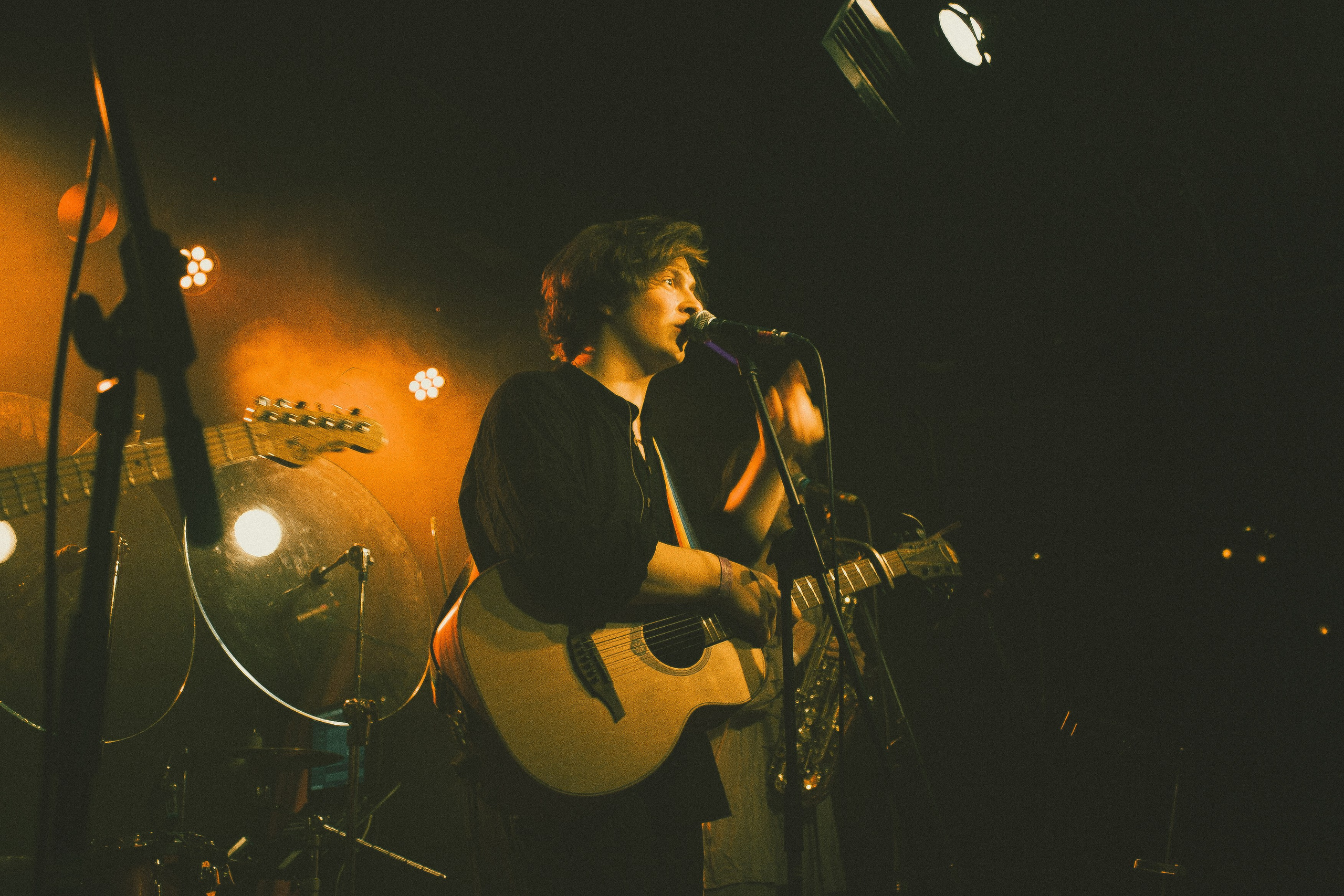 Концерт «Бонд с Кнопкой» 16тонн. Портретный и художественный фотограф в Москве