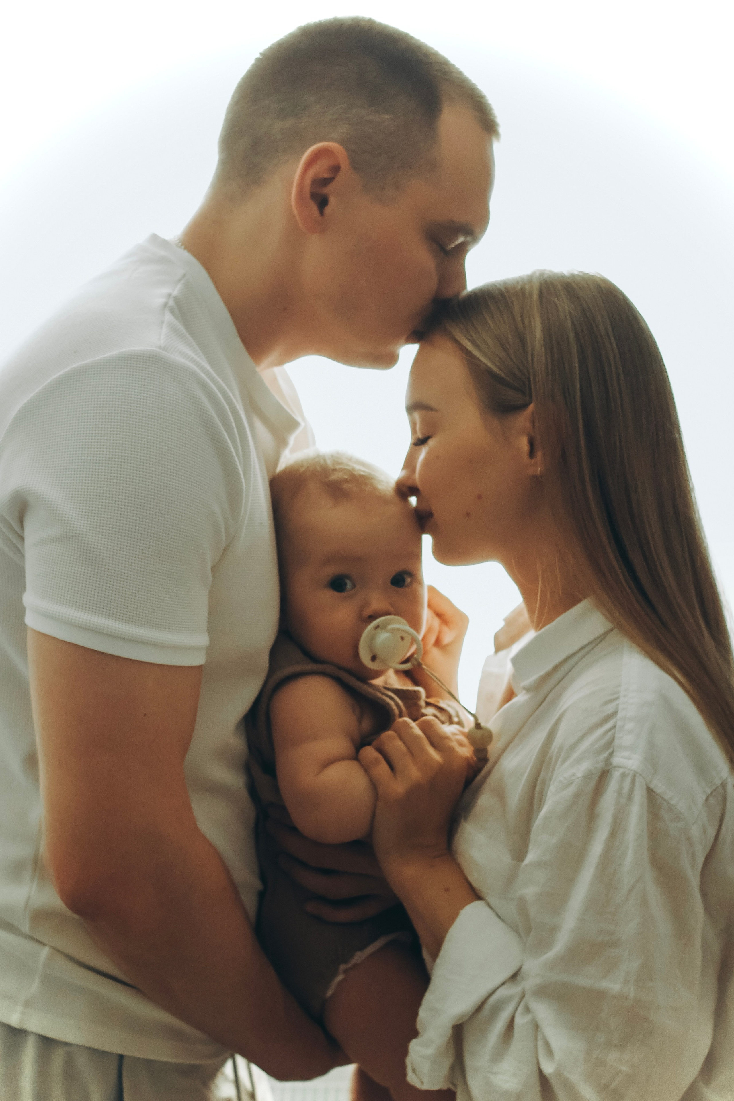 Артур, Эльза и Мирослава. Phbyadel.wfolio.pro