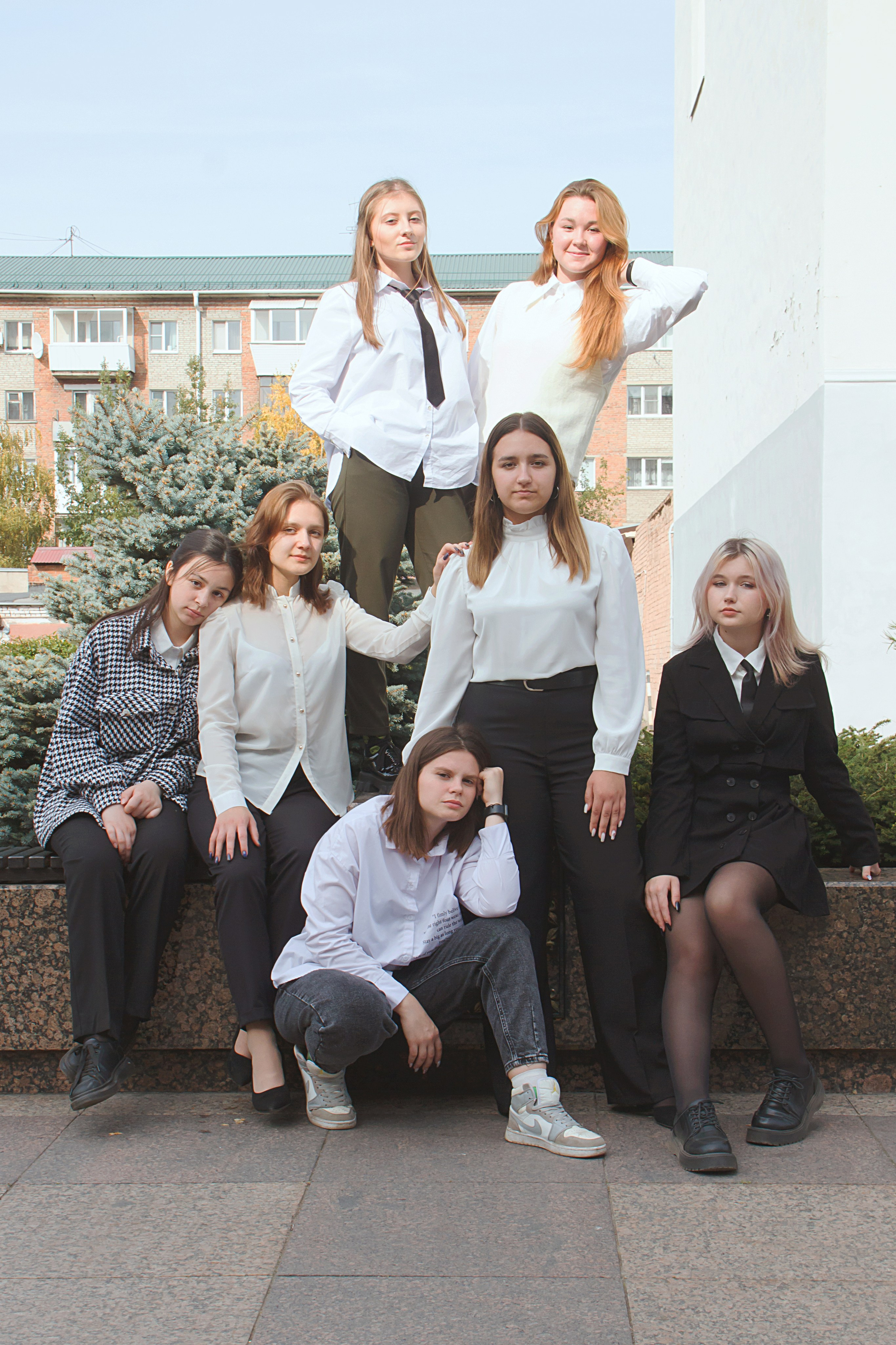 Выпускной альбом 2023. Фотограф и видеограф в Омск/Москва Сащенко Лера