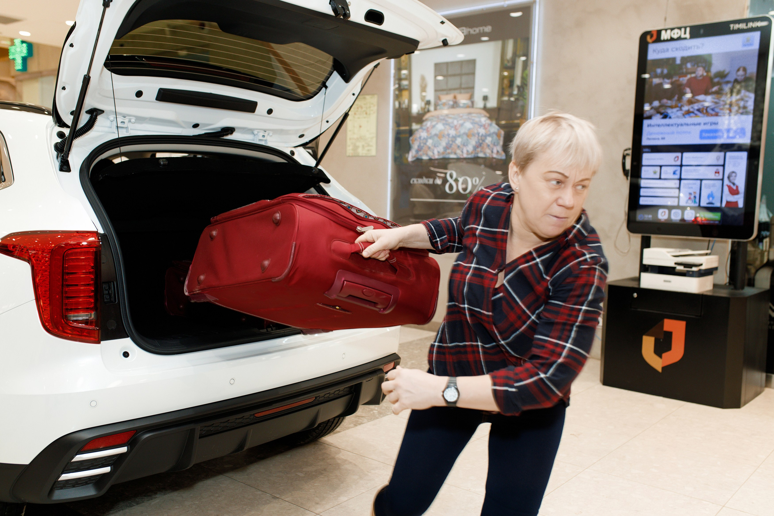 Презентация Нового HAVAL Jolion в ТРК Спешилов. Фотограф Дмитрий Молчанов | Фотограф Пермь | Фотограф