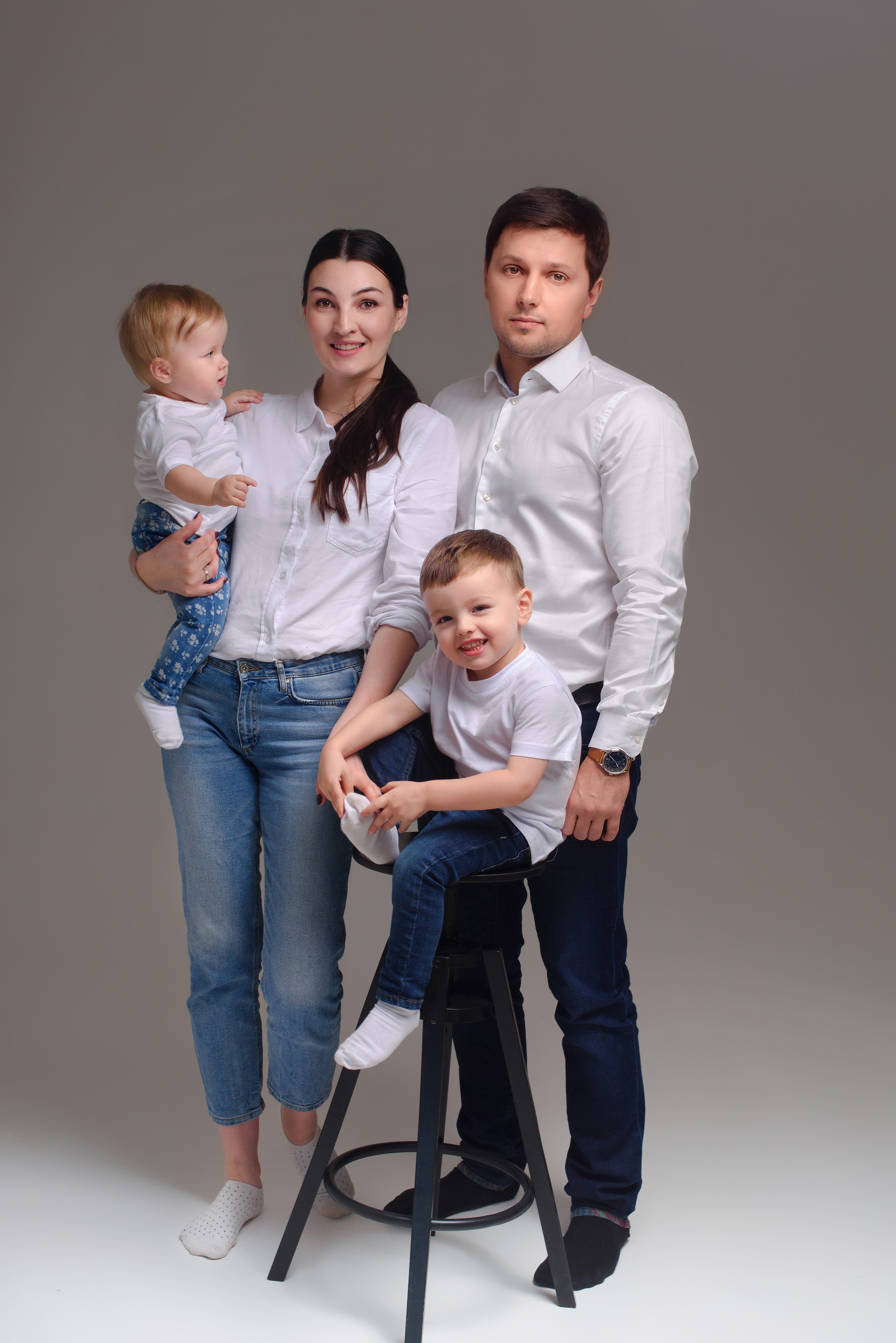 Семейные съемки в стиле минимализм. Алёна Маслова — Семейный фотограф — Женский портрет —Тюмень