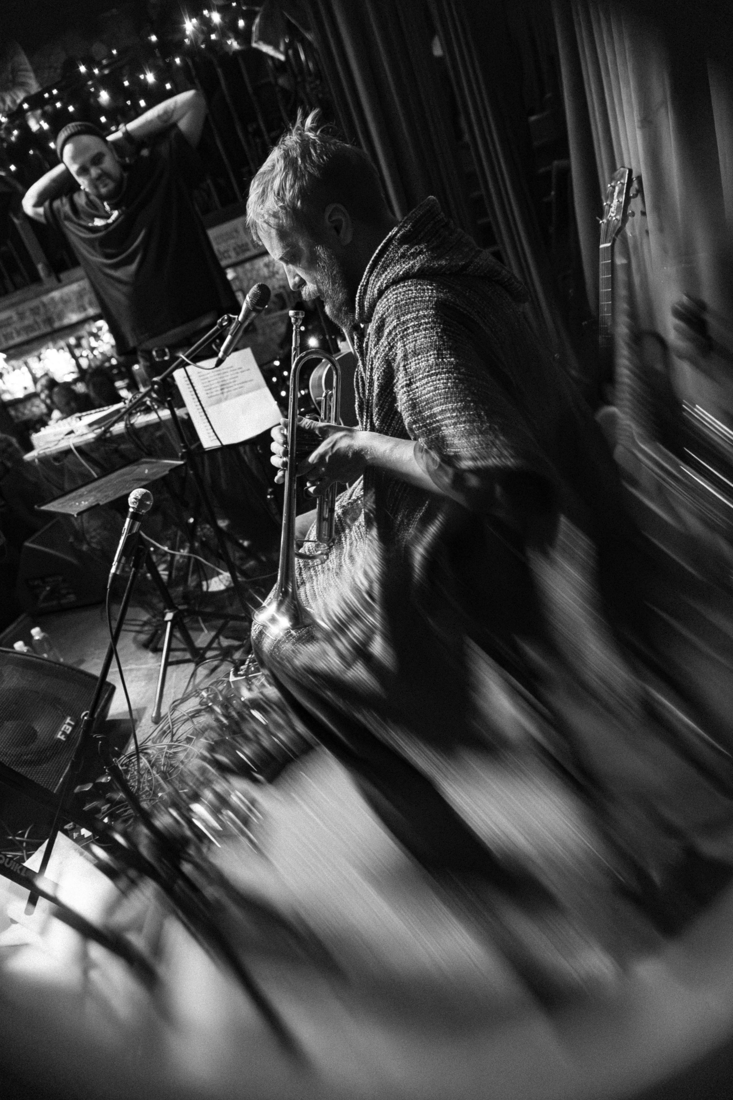 Витя Скорбенко (16 тонн)