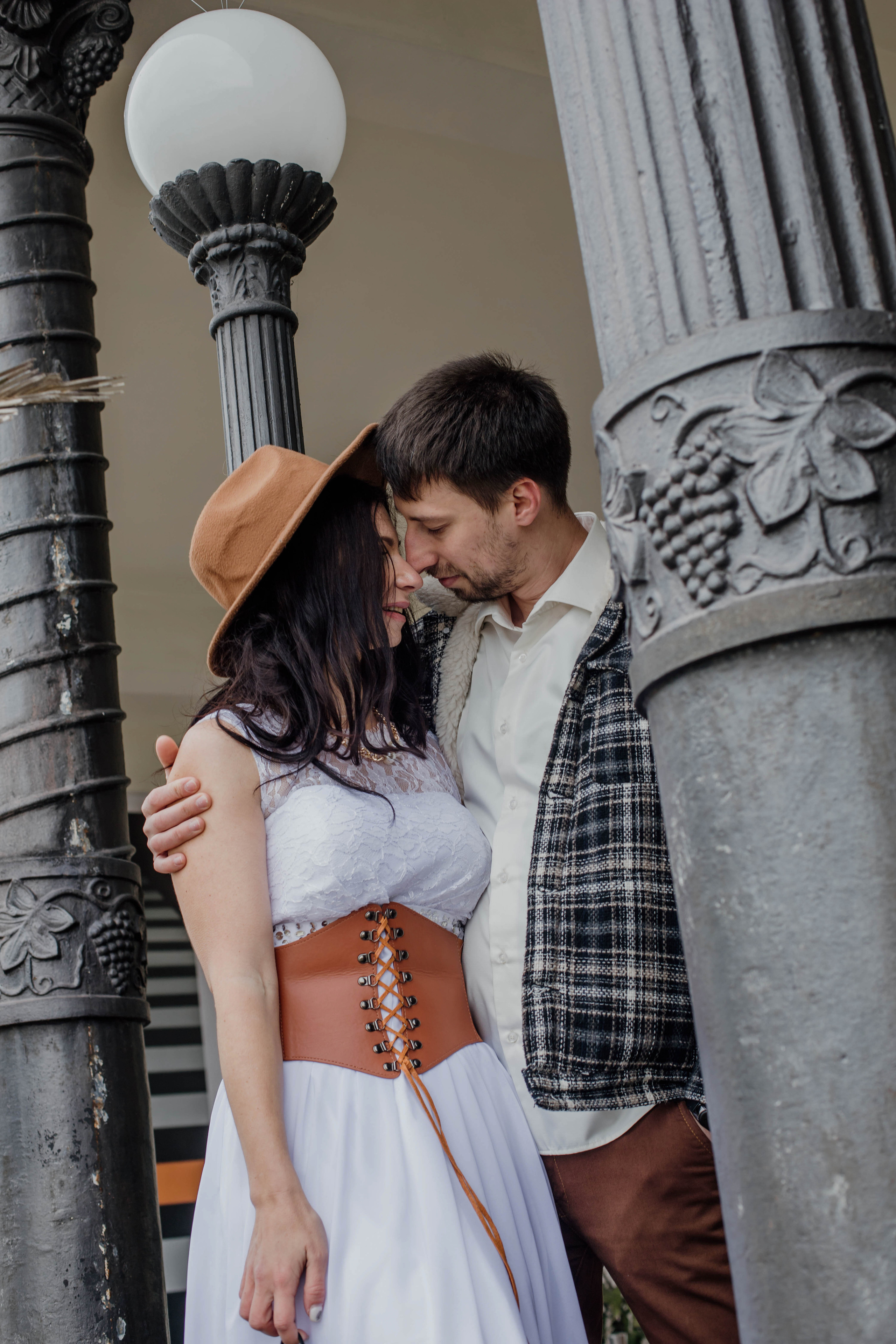 Съемка на годовщину свадьбы Анны и Елисея в морском порту СочиПрогулочная фотосессия на годовщину свадьбы. Свадебный, семейный, детский фотограф в Сочи Виолетта Александрова