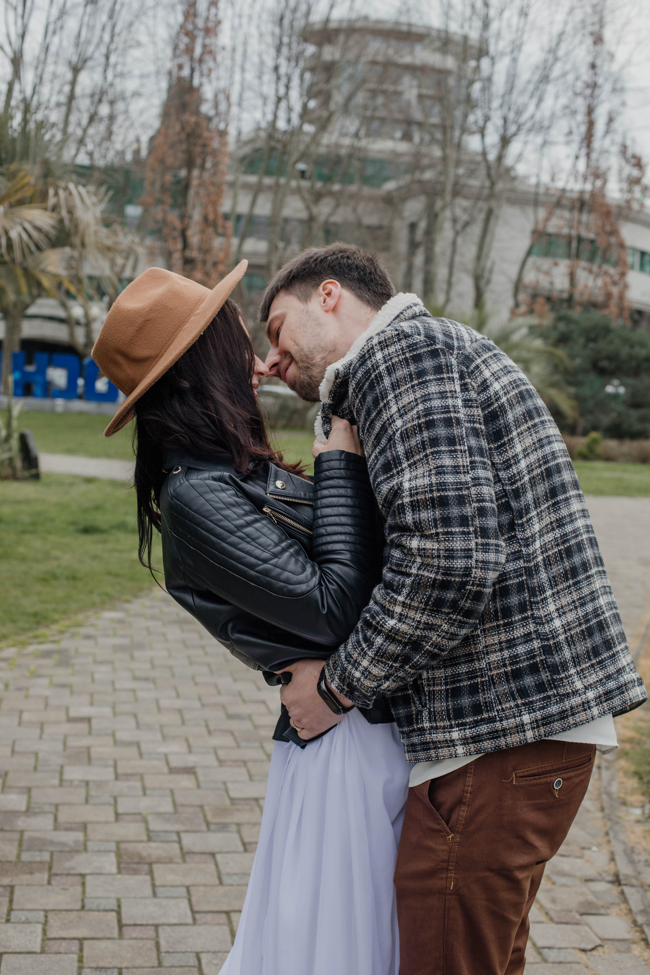 Съемка на годовщину свадьбы Анны и Елисея в морском порту СочиПрогулочная фотосессия на годовщину свадьбы. Свадебный, семейный, детский фотограф в Сочи Виолетта Александрова