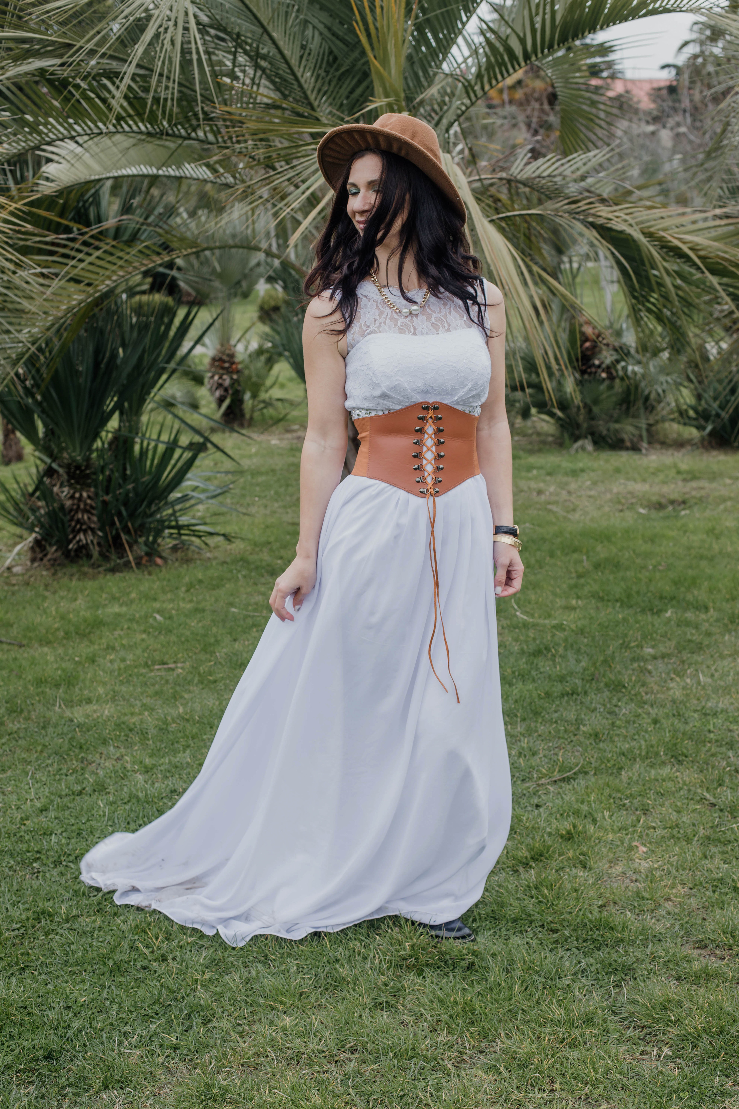 Съемка на годовщину свадьбы Анны и Елисея в морском порту СочиПрогулочная фотосессия на годовщину свадьбы. Свадебный, семейный, детский фотограф в Сочи Виолетта Александрова