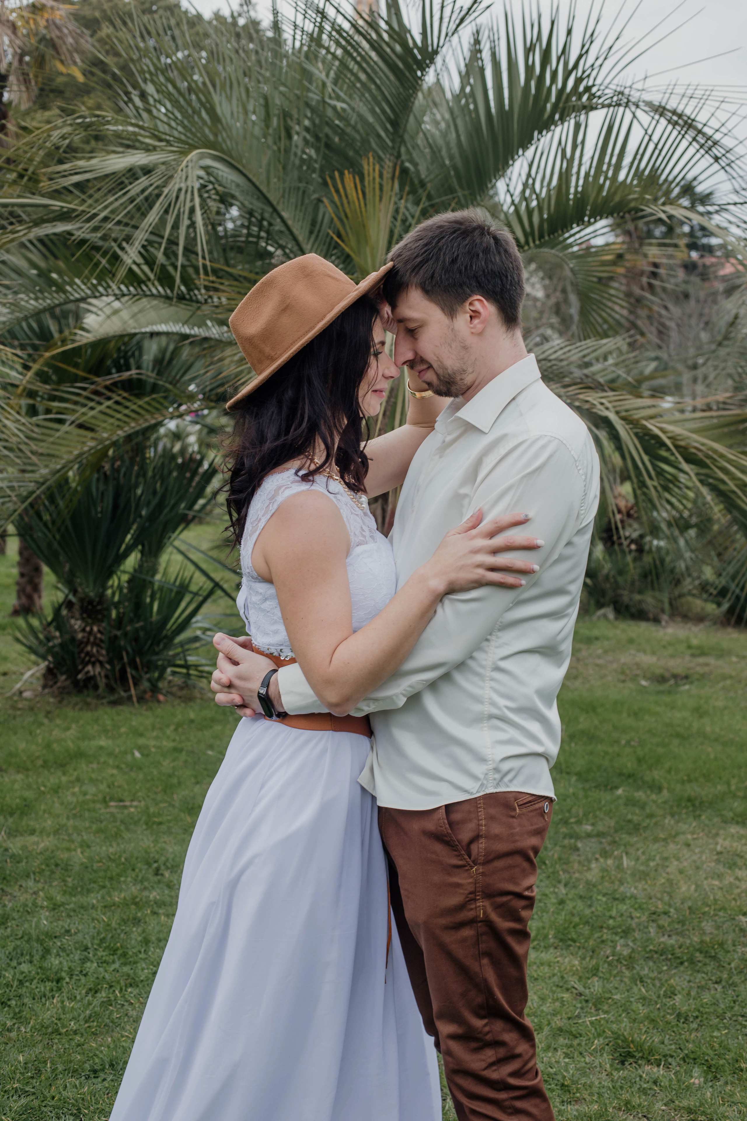 Съемка на годовщину свадьбы Анны и Елисея в морском порту СочиПрогулочная фотосессия на годовщину свадьбы. Свадебный, семейный, детский фотограф в Сочи Виолетта Александрова