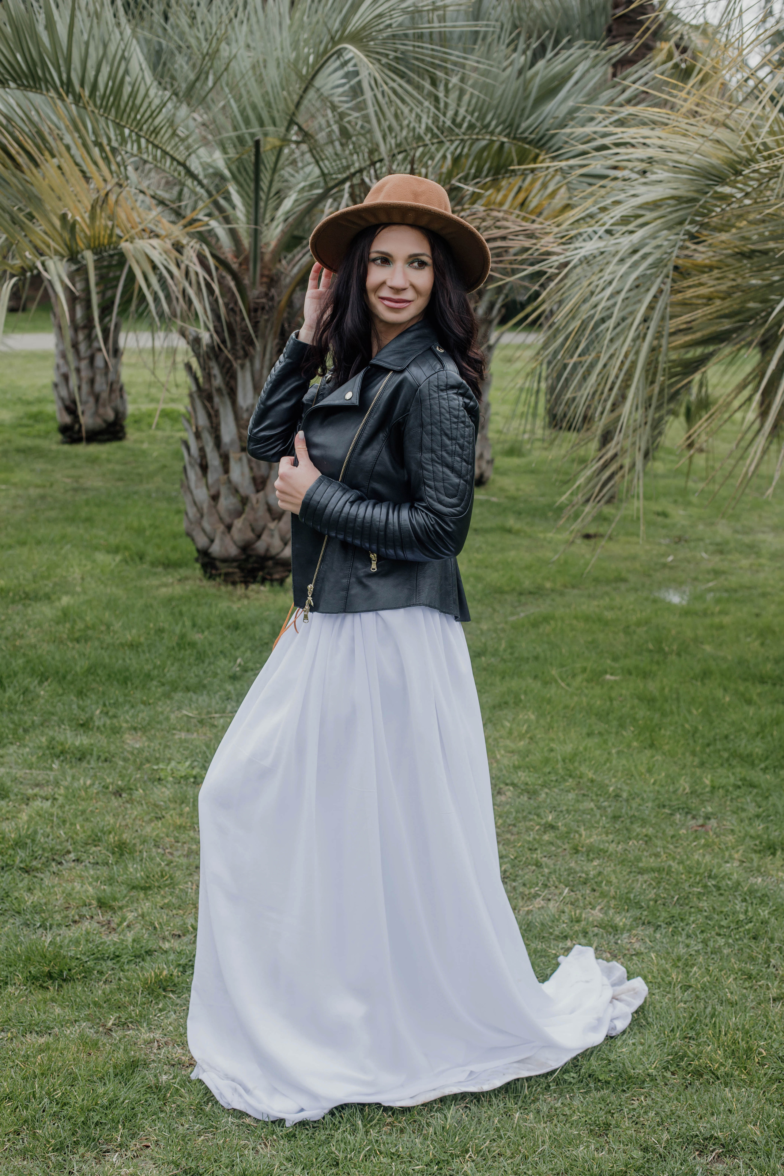 Съемка на годовщину свадьбы Анны и Елисея в морском порту СочиПрогулочная фотосессия на годовщину свадьбы. Свадебный, семейный, детский фотограф в Сочи Виолетта Александрова