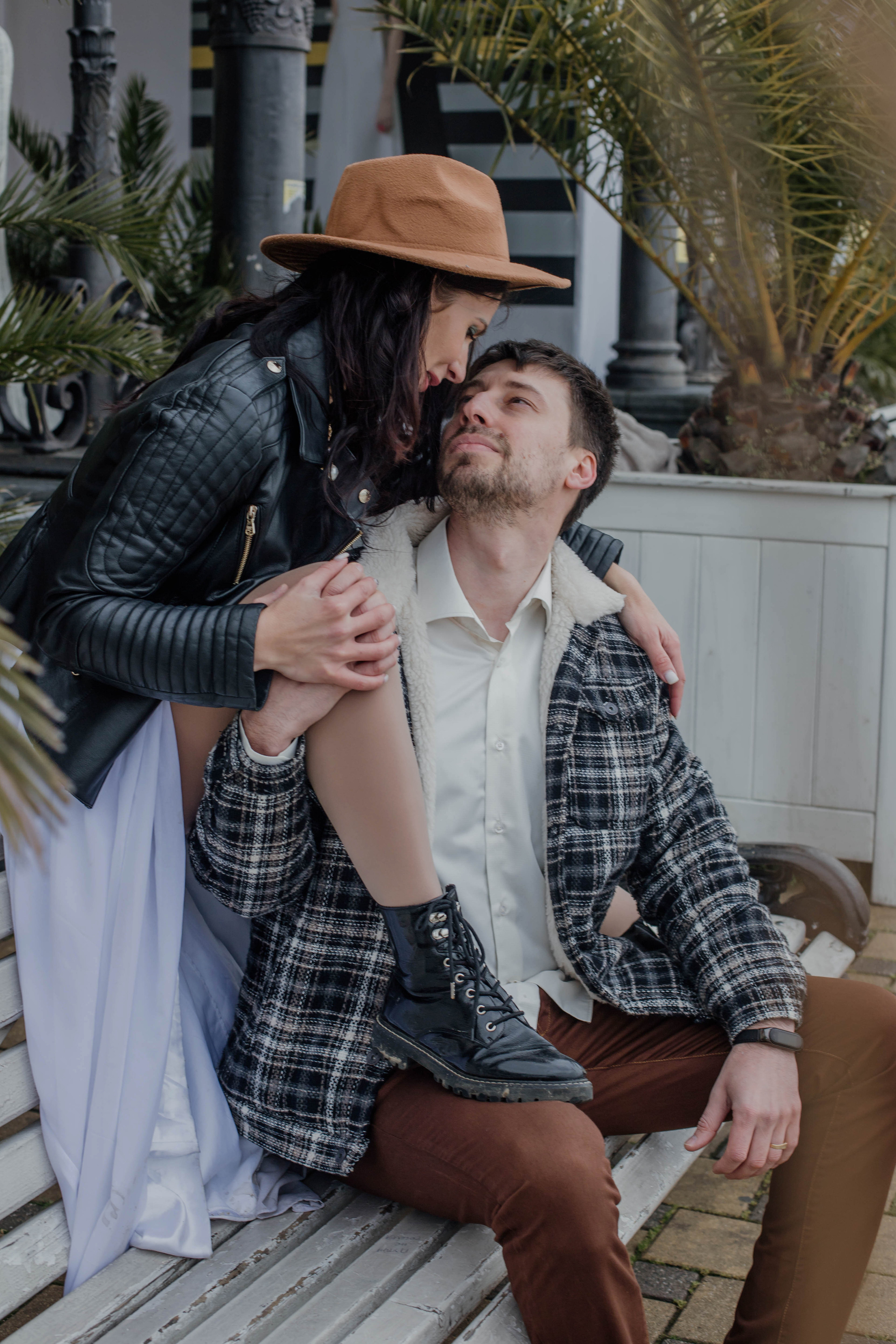 Съемка на годовщину свадьбы Анны и Елисея в морском порту СочиПрогулочная фотосессия на годовщину свадьбы. Свадебный, семейный, детский фотограф в Сочи Виолетта Александрова