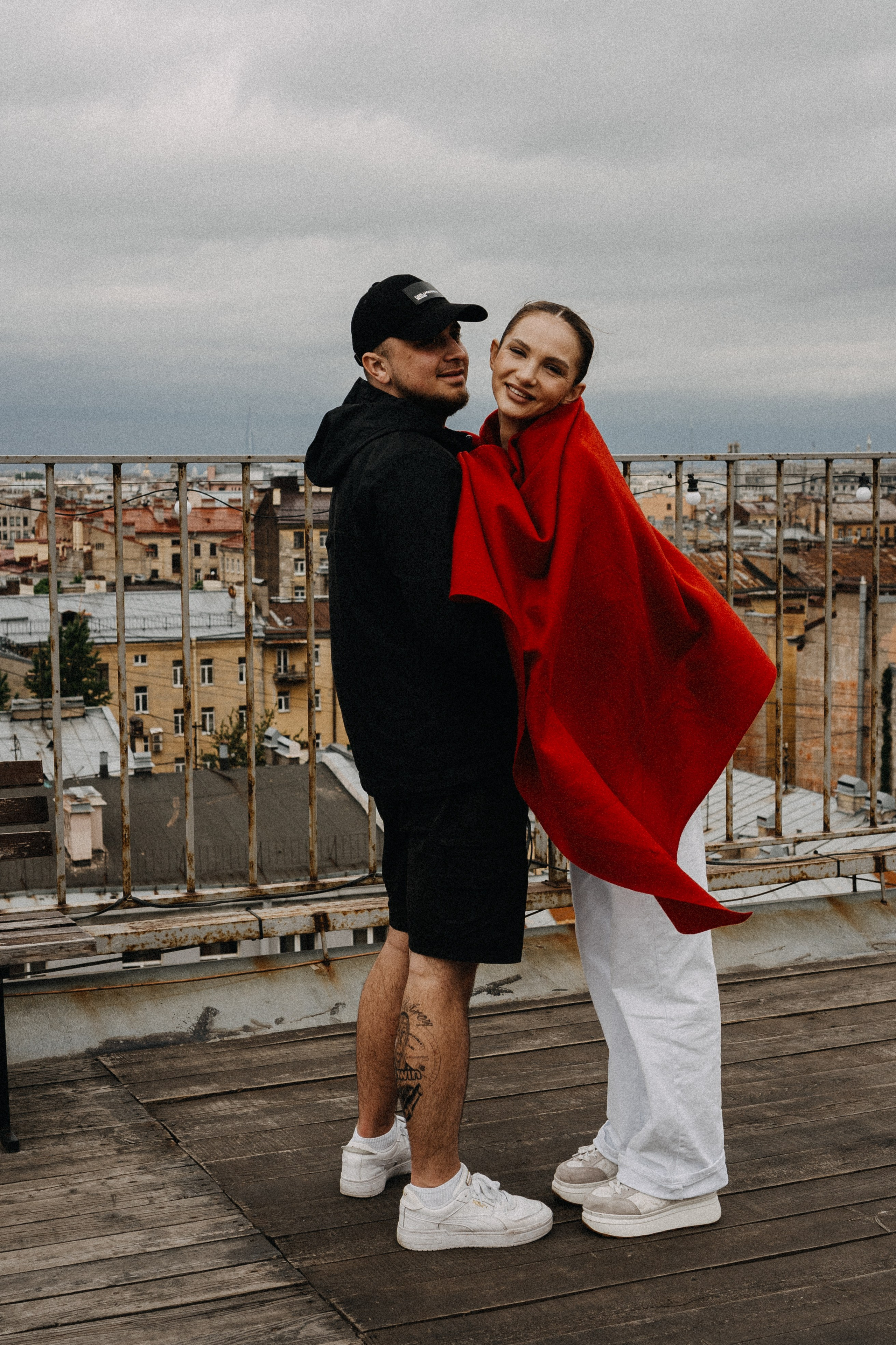 МЫ ГУЛЯЛИ ПРО КРЫШАМ ПИТЕРА. Профессиональный фотограф, Санкт-Петербург — Виктория Богомолова