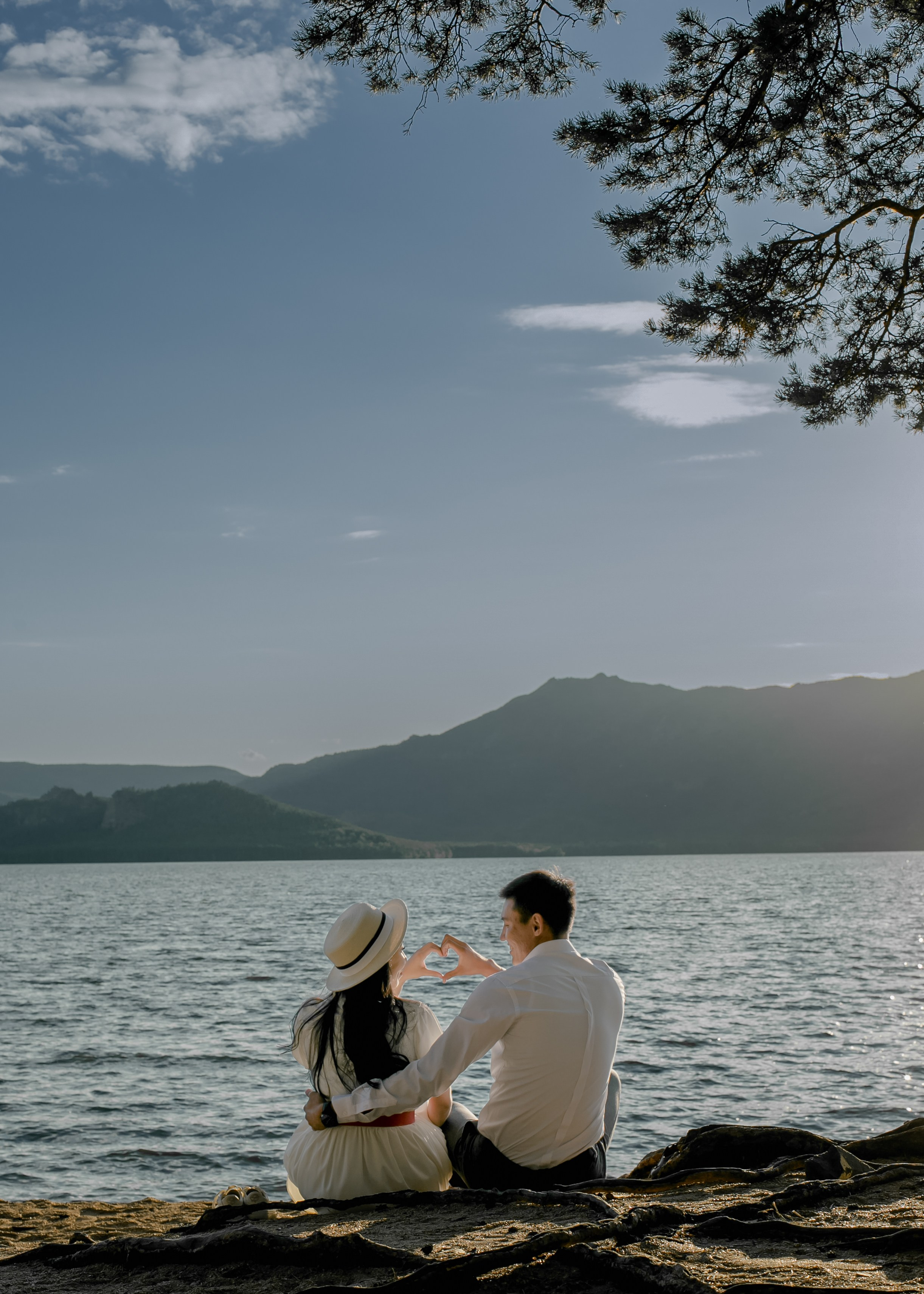 LOVE STORY. Nomad media