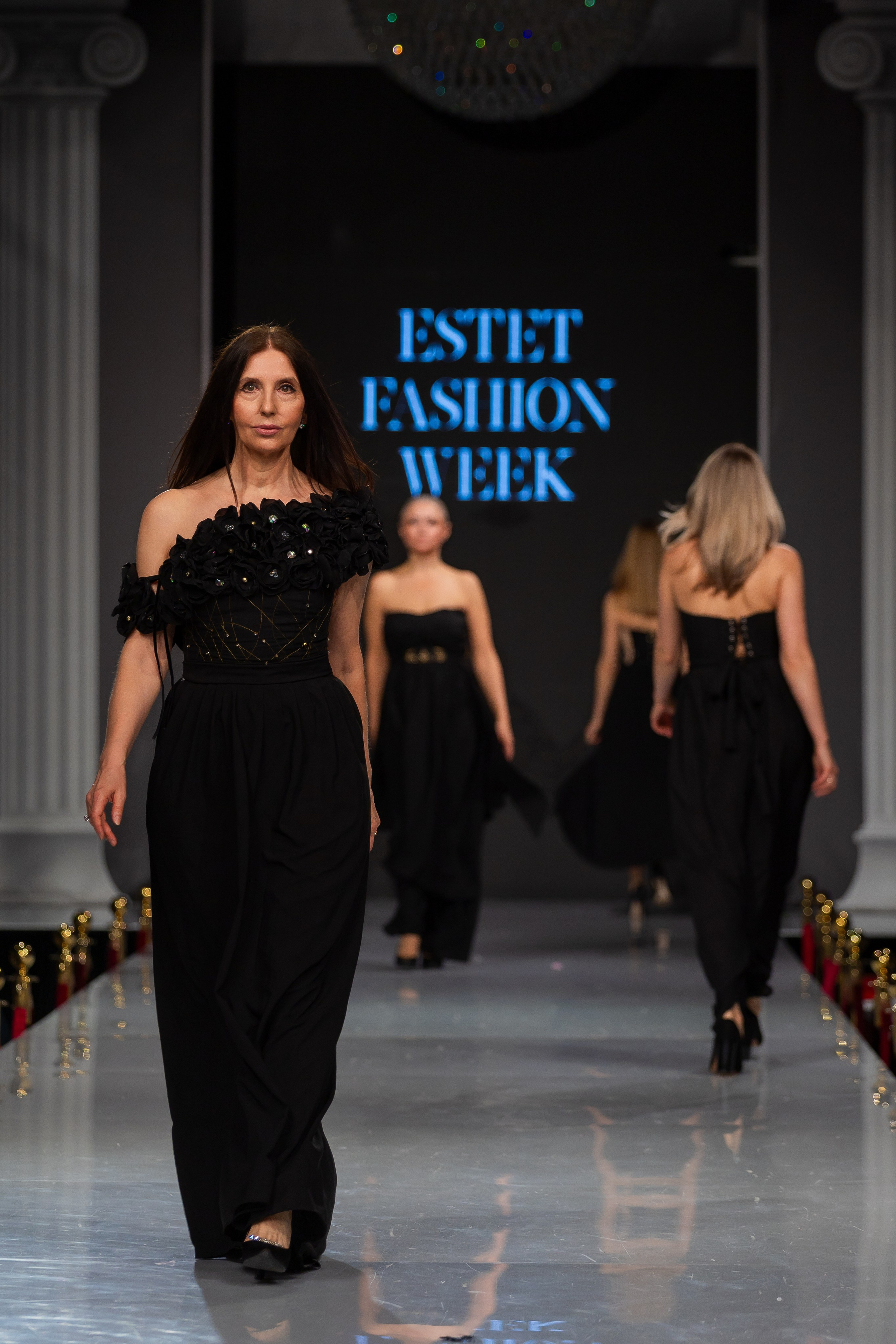Estet Fashion Week. Photomantis