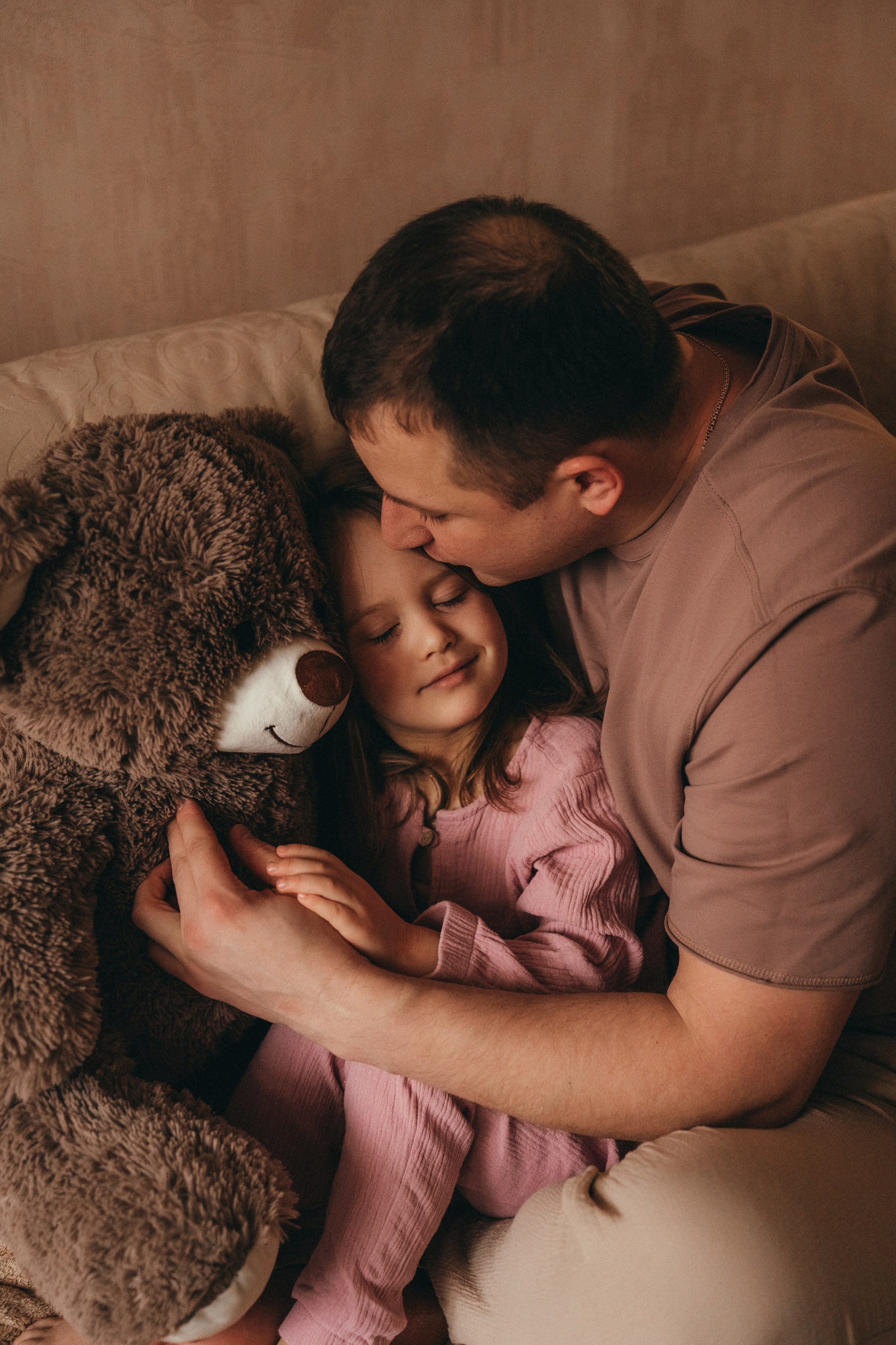 Вика, Женя и Ника. Семейный фотограф • Домашние съемки в Нижнем Новгороде