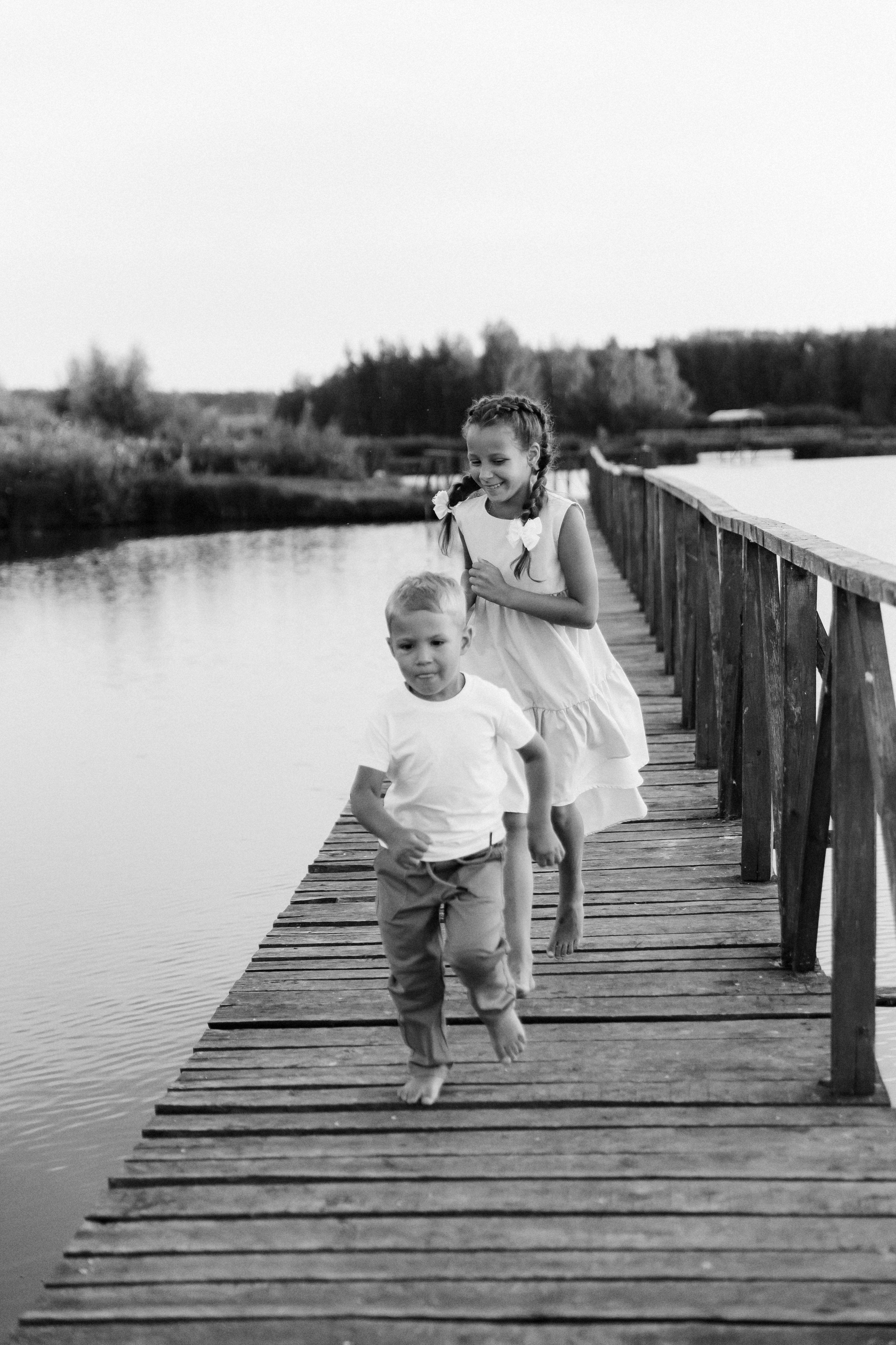 Олег, Вика, Варя, Маша и Тима. Семейный фотограф • Домашние съемки в Нижнем Новгороде